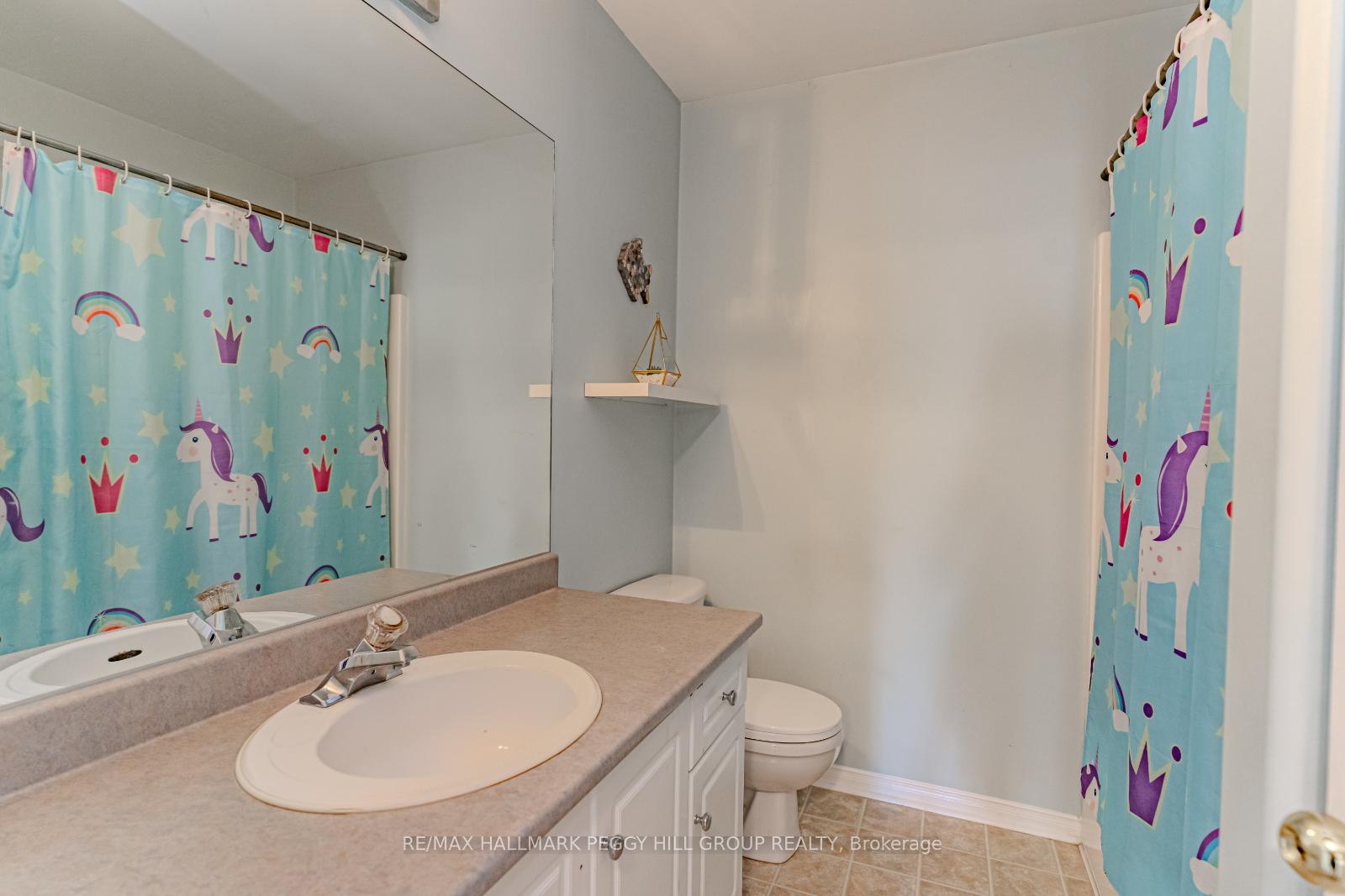 Photo 10 of 62 Nicole Marie Avenue, Barrie, East Bayfield — HOMEH