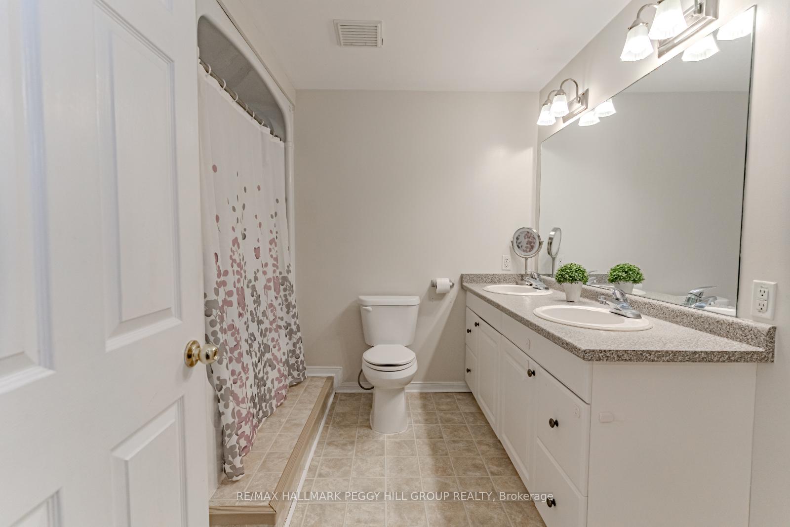 Photo 17 of 62 Nicole Marie Avenue, Barrie, East Bayfield — HOMEH