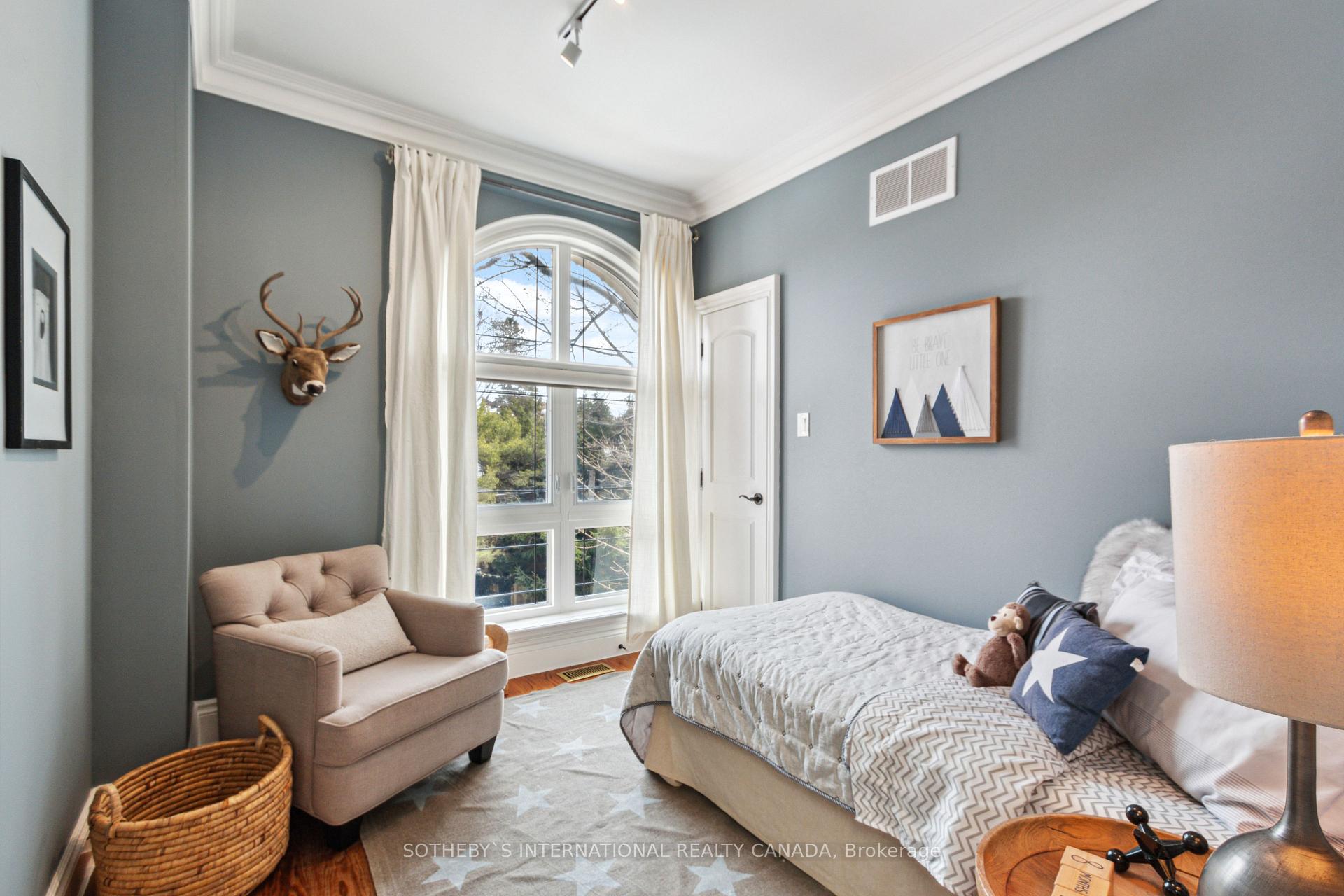 Photo 6 of 203 Old Orchard Grove, Toronto, Lawrence Park North — HOMEH
