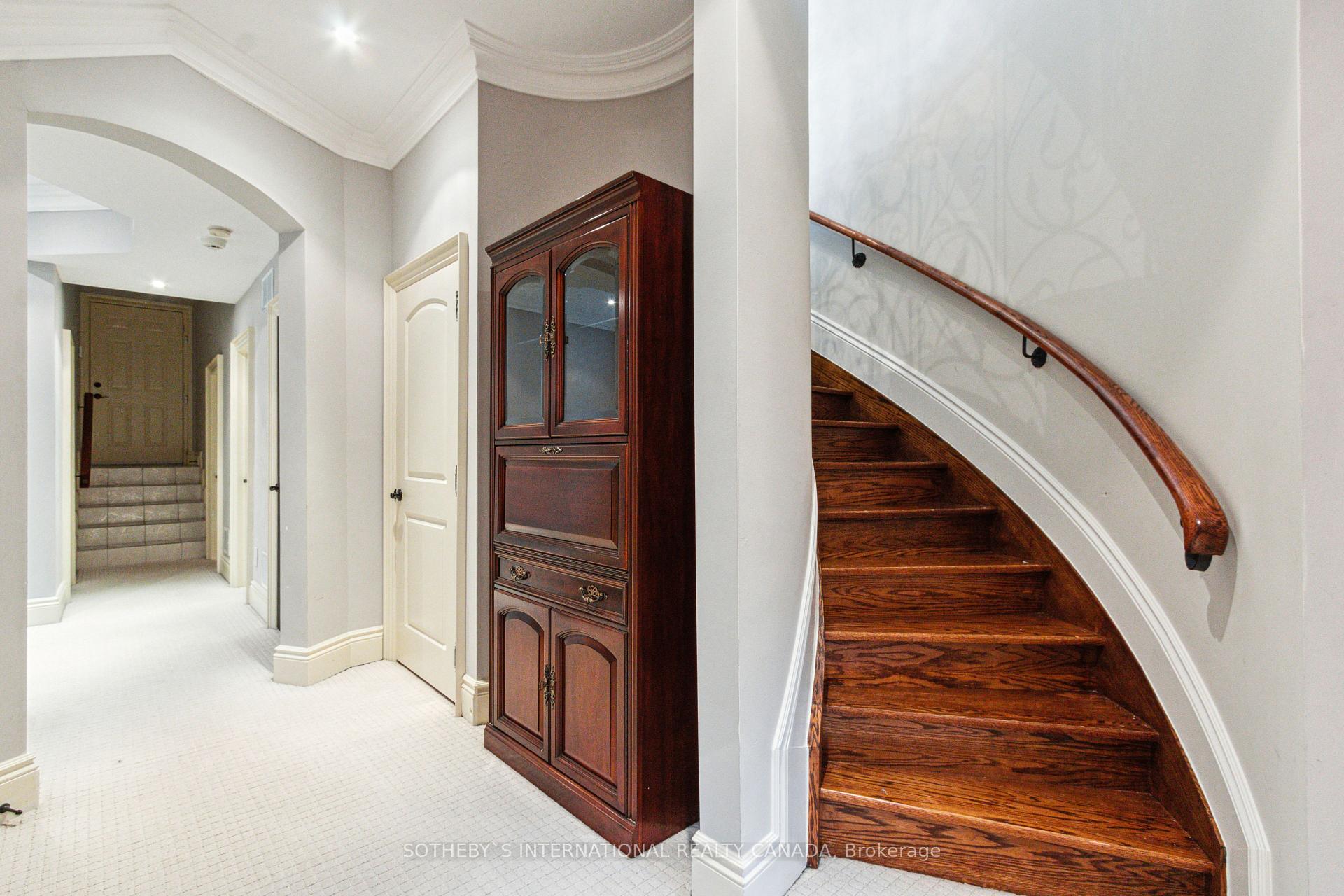 Photo 13 of 203 Old Orchard Grove, Toronto, Lawrence Park North — HOMEH
