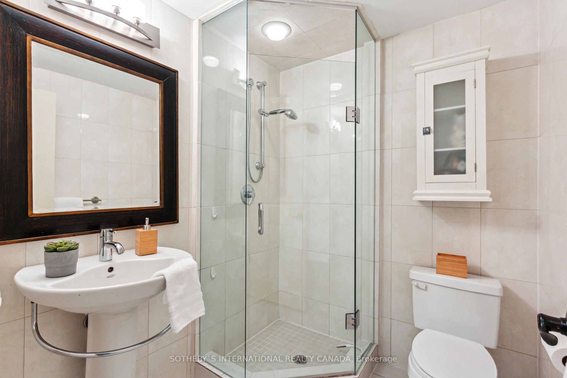 Photo 14 of 203 Old Orchard Grove, Toronto, Lawrence Park North — HOMEH