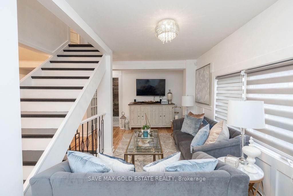 Photo 6 of 252 Walter Avenue N, Hamilton, Normanhurst — HOMEH
