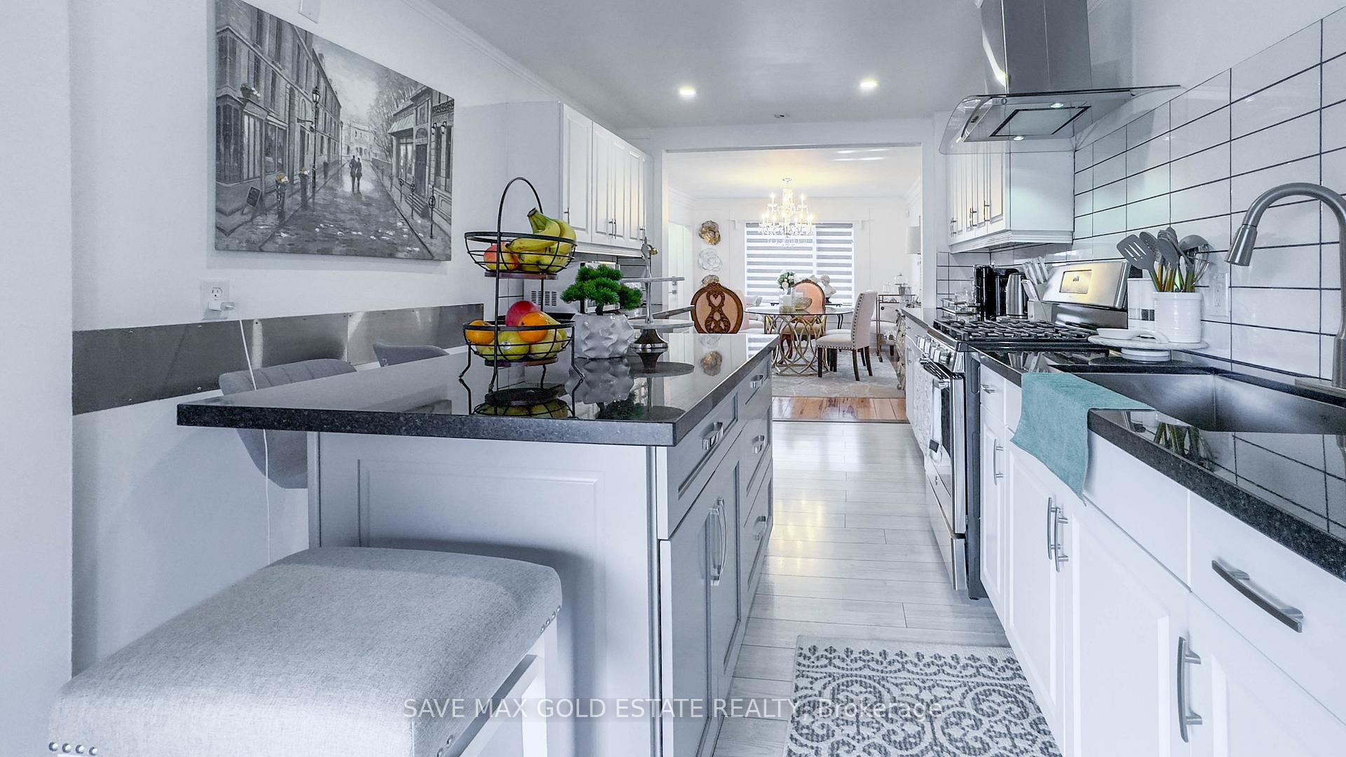 Photo 33 of 252 Walter Avenue N, Hamilton, Normanhurst — HOMEH