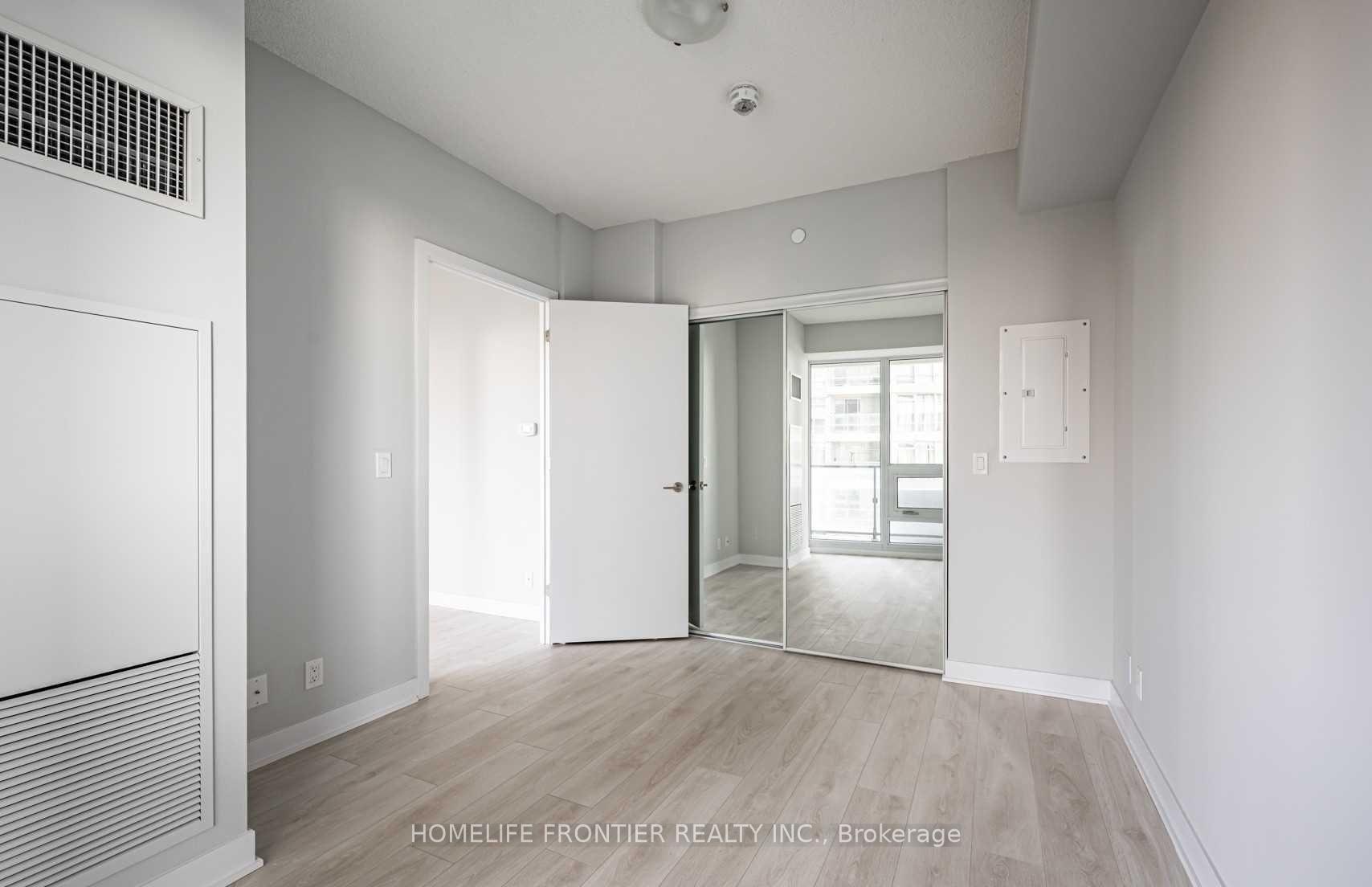 Photo 14 of Unit 4706, 2221 Yonge Street, Toronto, Mount Pleasant West — HOMEH