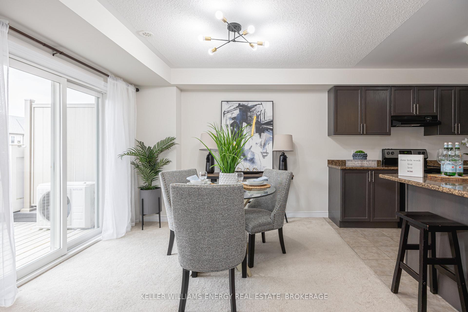 Photo 6 of 32 Tabaret Crescent, Oshawa, Windfields — HOMEH