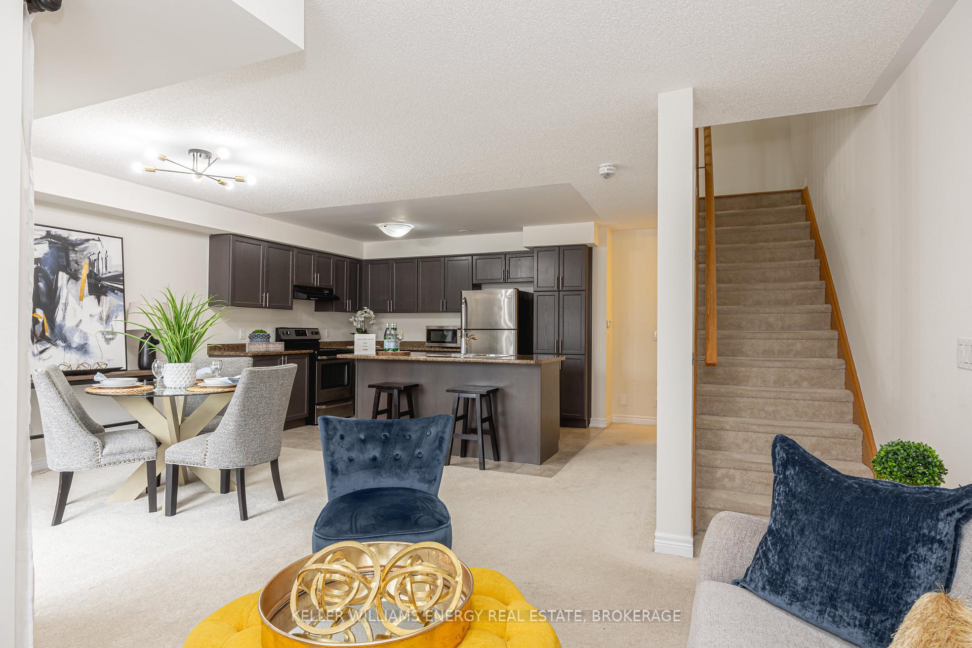Photo 18 of 32 Tabaret Crescent, Oshawa, Windfields — HOMEH