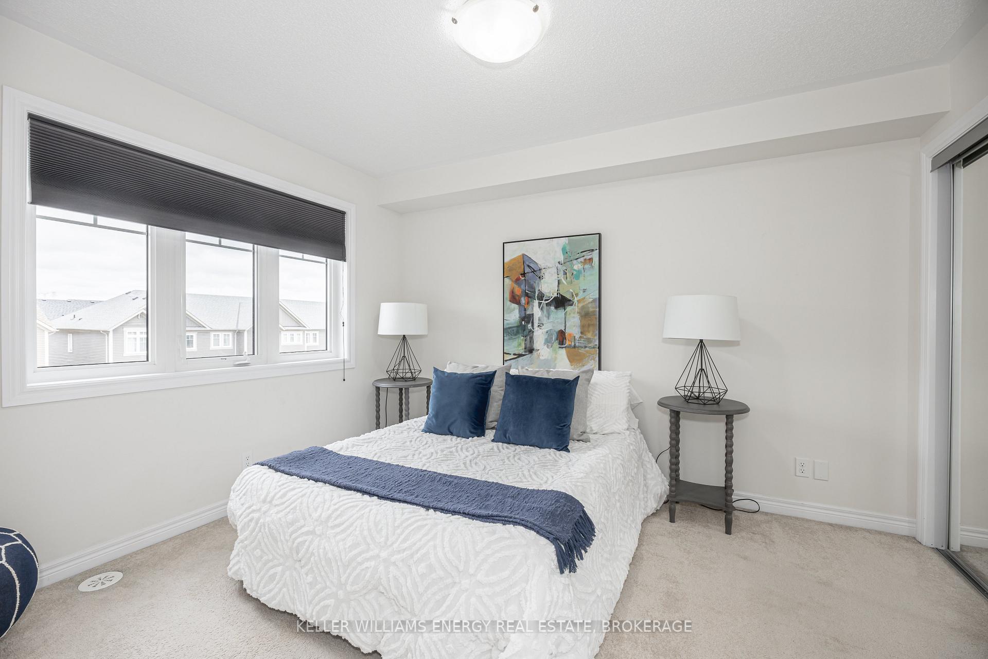 Photo 9 of 32 Tabaret Crescent, Oshawa, Windfields — HOMEH