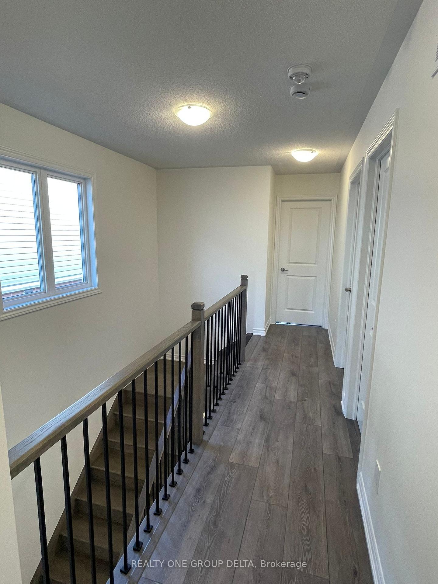 Photo 18 of 132 Greer Street, Barrie, Rural Barrie Southeast — HOMEH