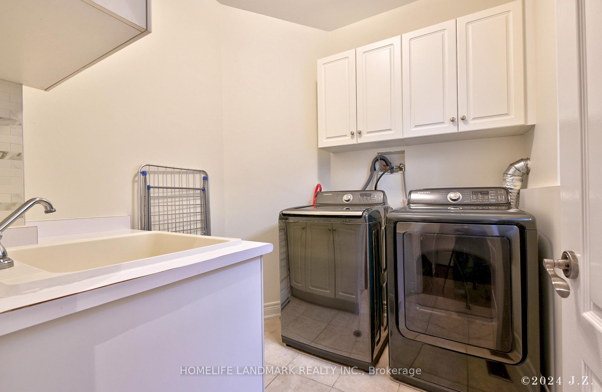 Photo 23 of 57 Castleglen Boulevard, Markham, Berczy — HOMEH