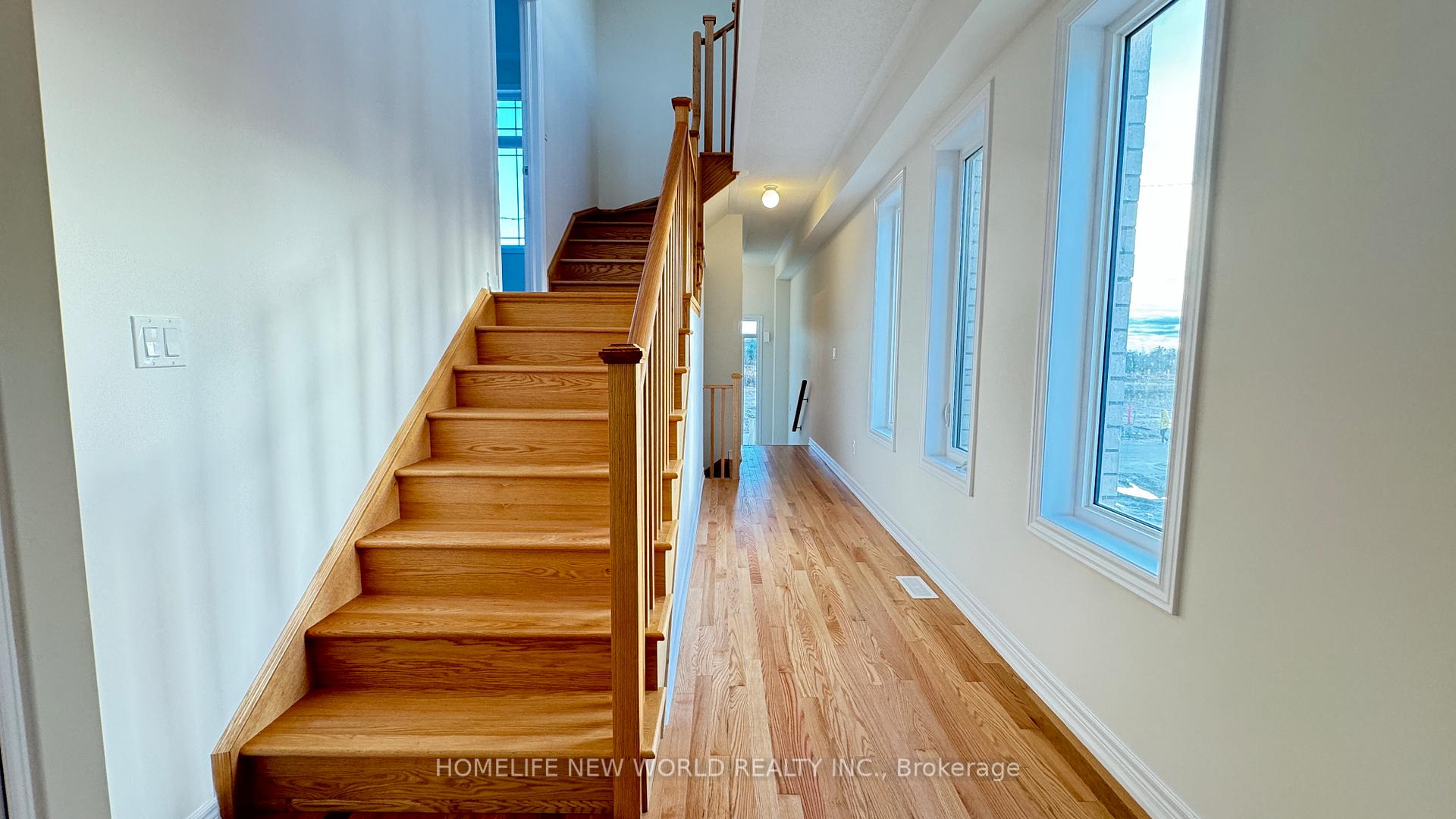 Photo 11 of 1026 Crowsnest Hollow, Pickering, Rural Pickering — HOMEH
