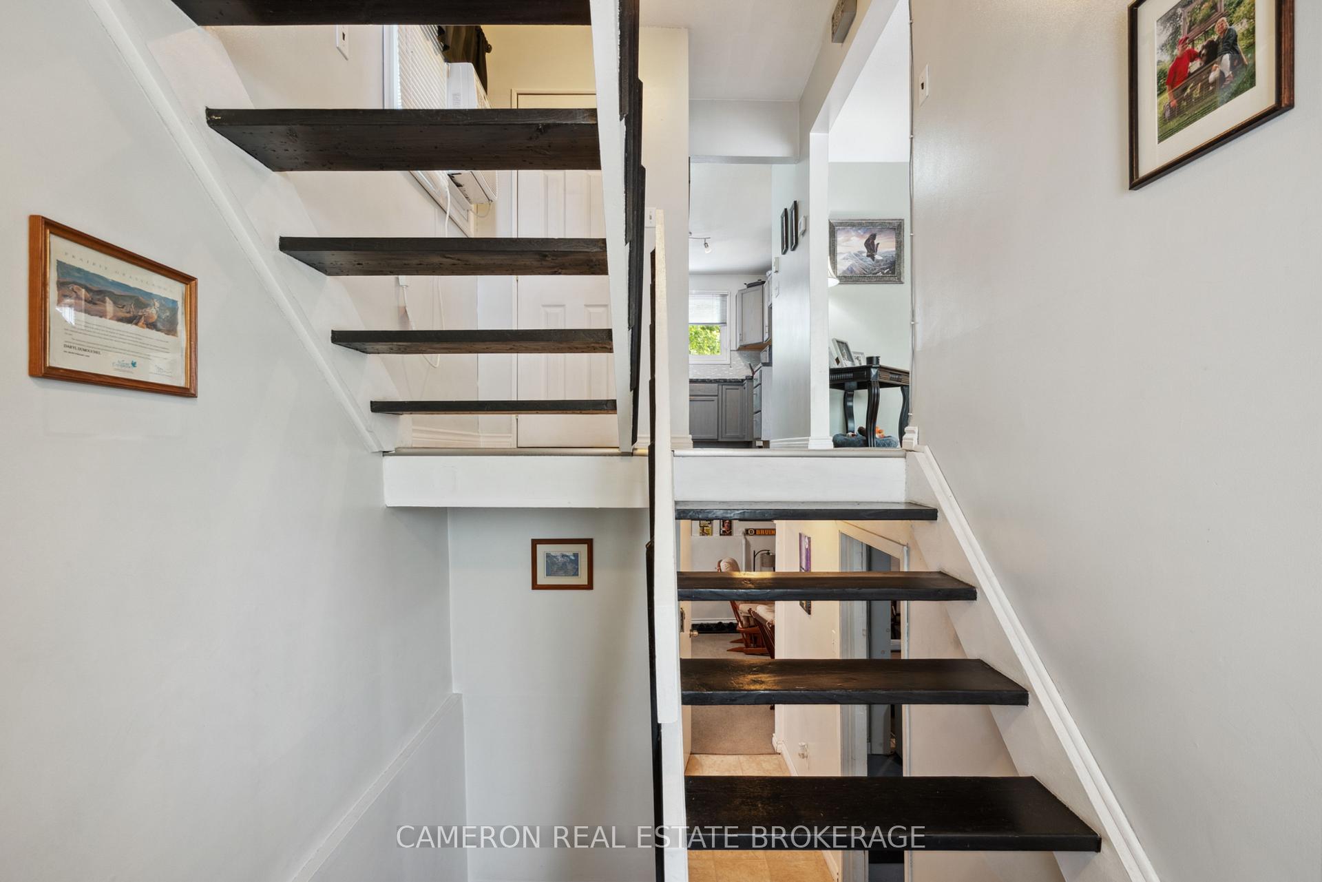 Photo 4 of 680 Glengarry Boulevard, Cornwall — HOMEH