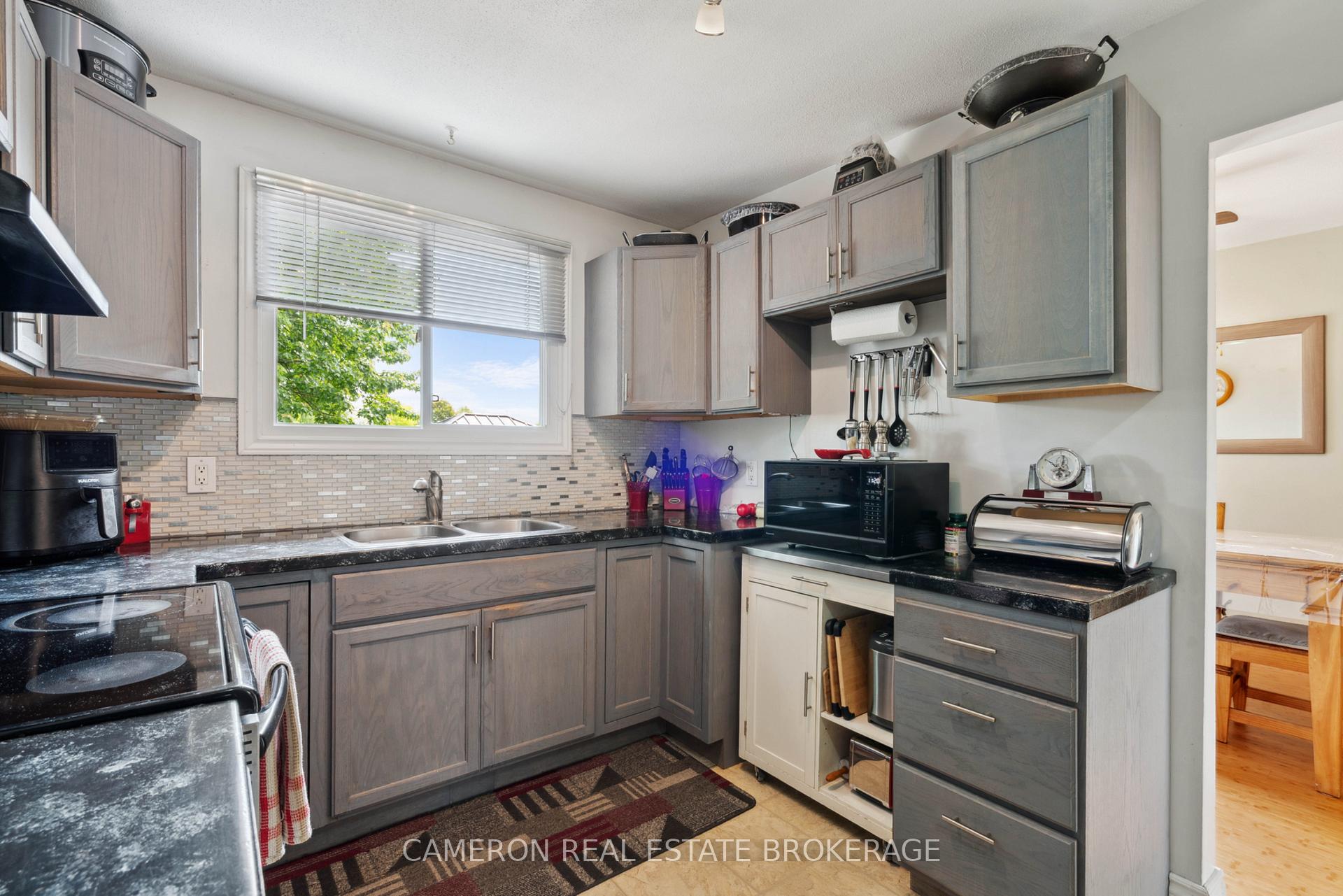 Photo 12 of 680 Glengarry Boulevard, Cornwall — HOMEH
