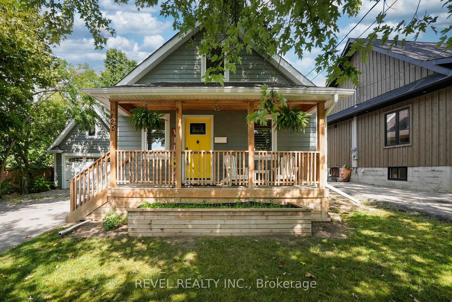 Photo 1 of 125 Dundonald Street, Barrie, Codrington — HOMEH