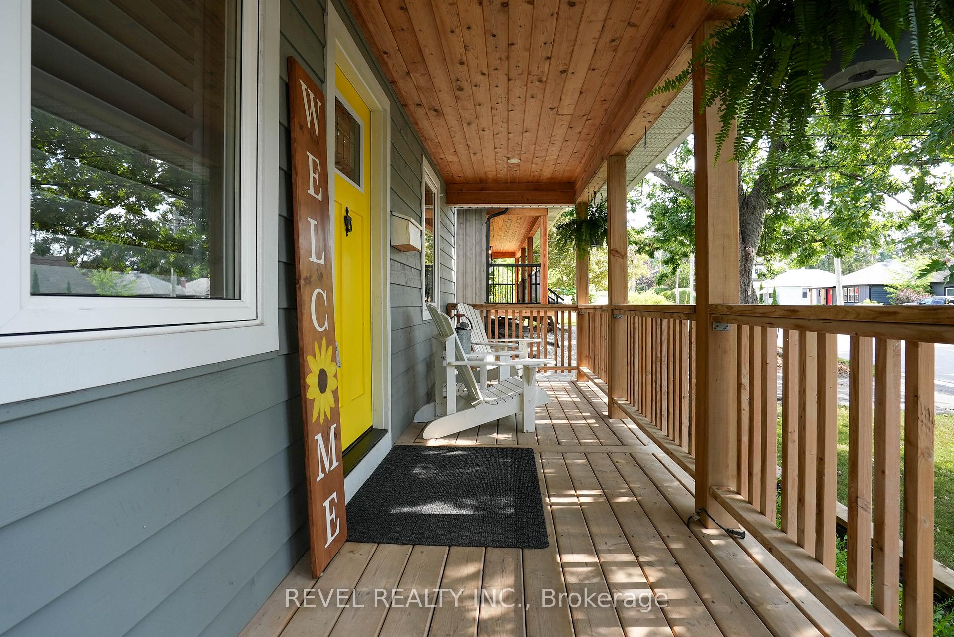 Photo 4 of 125 Dundonald Street, Barrie, Codrington — HOMEH