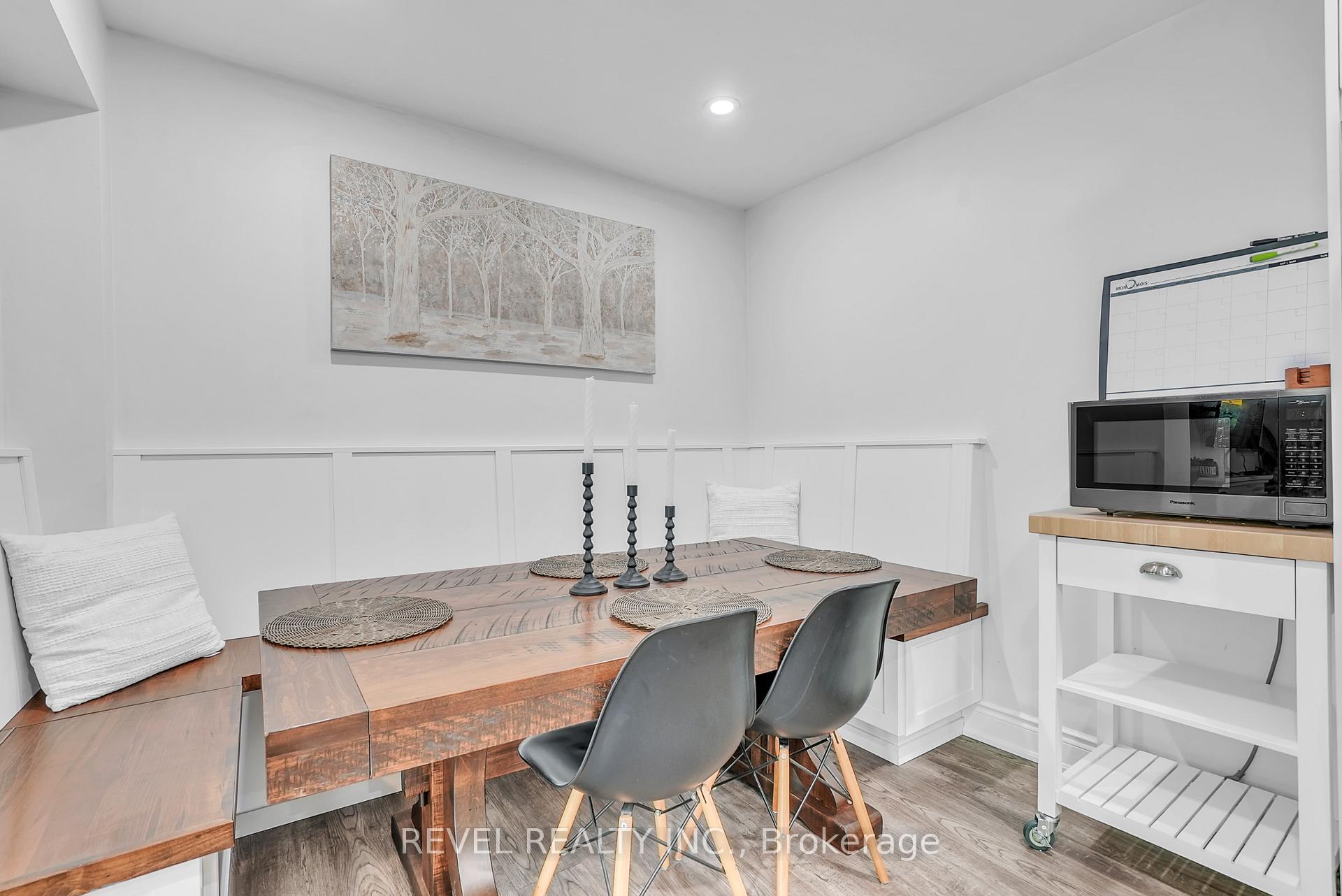 Photo 15 of 125 Dundonald Street, Barrie, Codrington — HOMEH