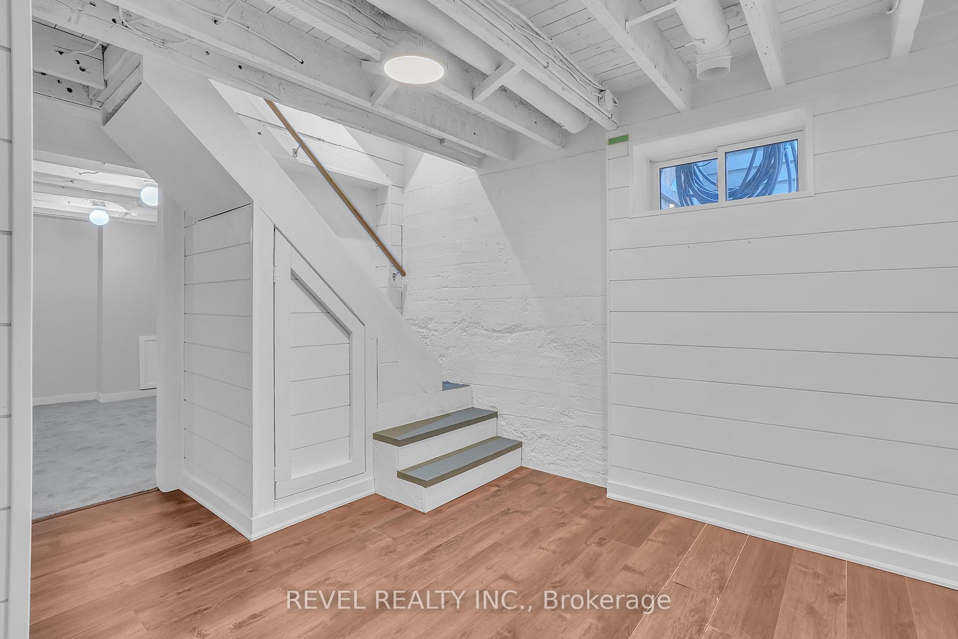 Photo 31 of 125 Dundonald Street, Barrie, Codrington — HOMEH