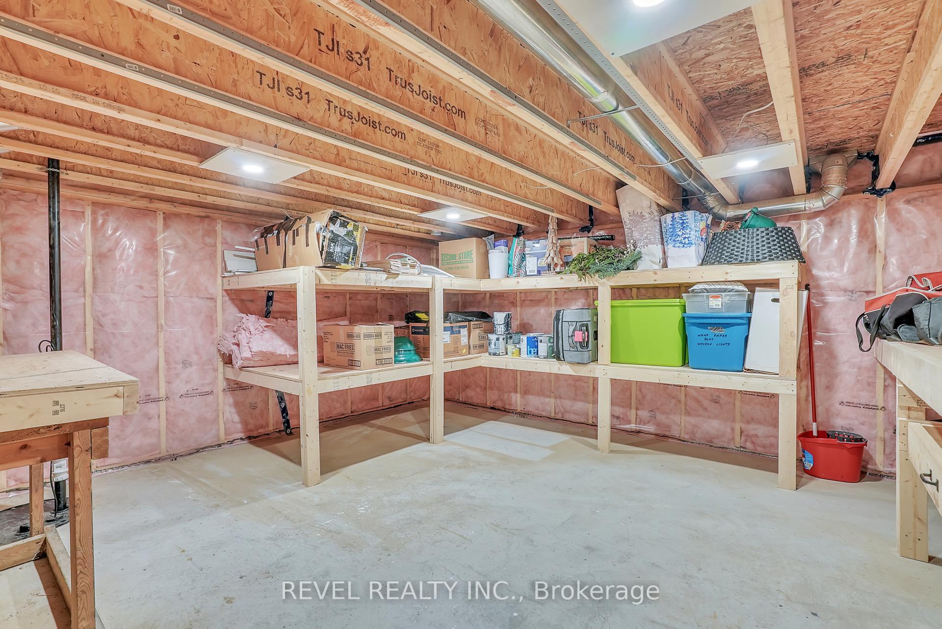 Photo 35 of 125 Dundonald Street, Barrie, Codrington — HOMEH
