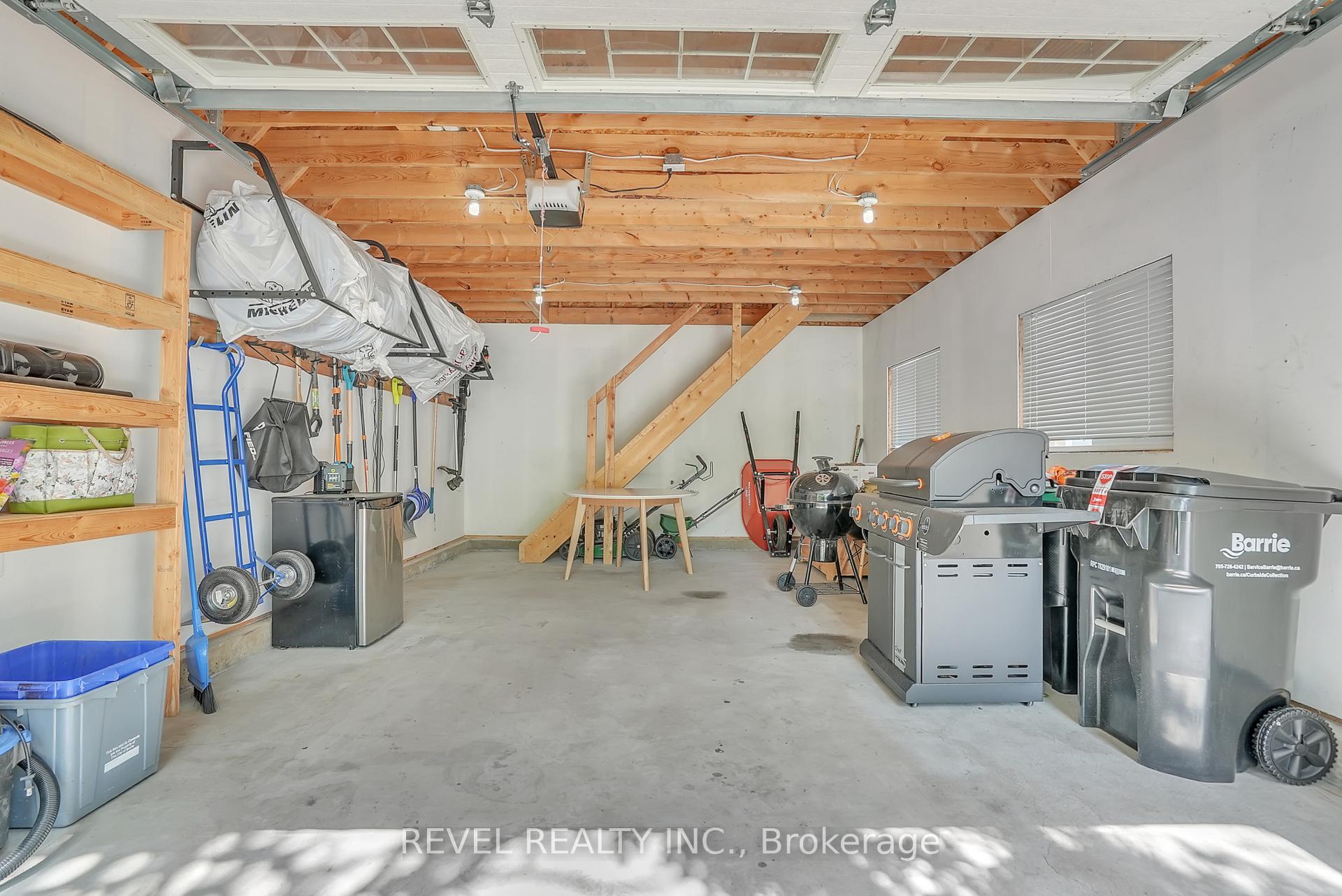 Photo 36 of 125 Dundonald Street, Barrie, Codrington — HOMEH