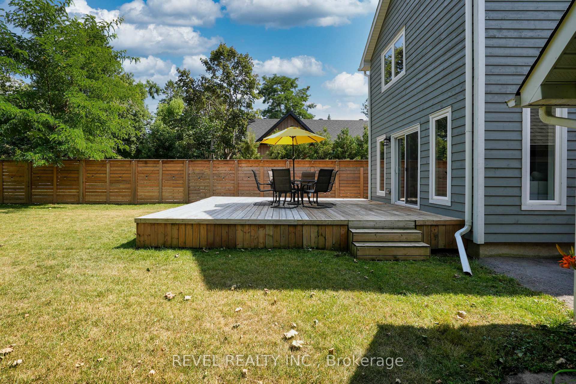 Photo 41 of 125 Dundonald Street, Barrie, Codrington — HOMEH