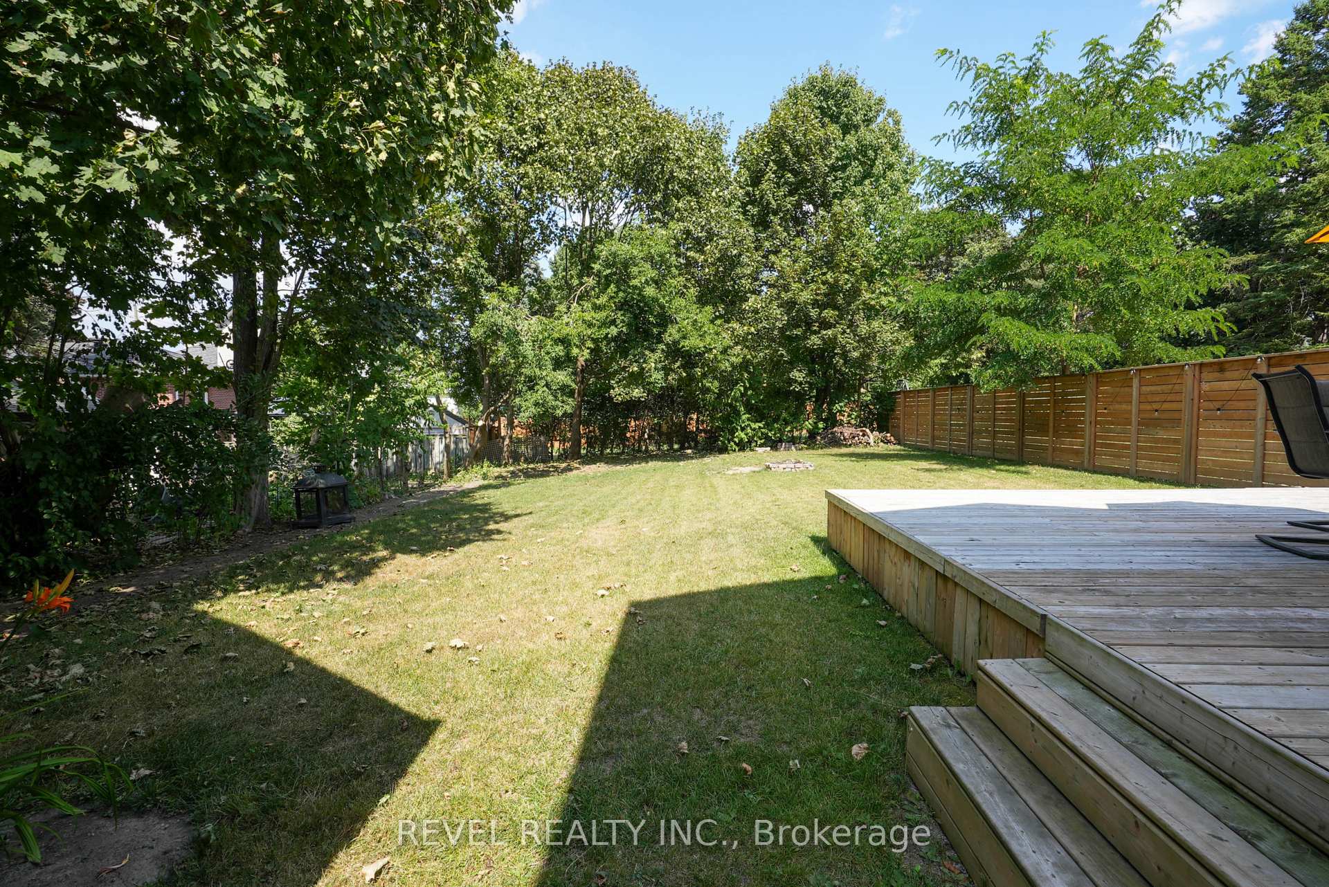 Photo 42 of 125 Dundonald Street, Barrie, Codrington — HOMEH