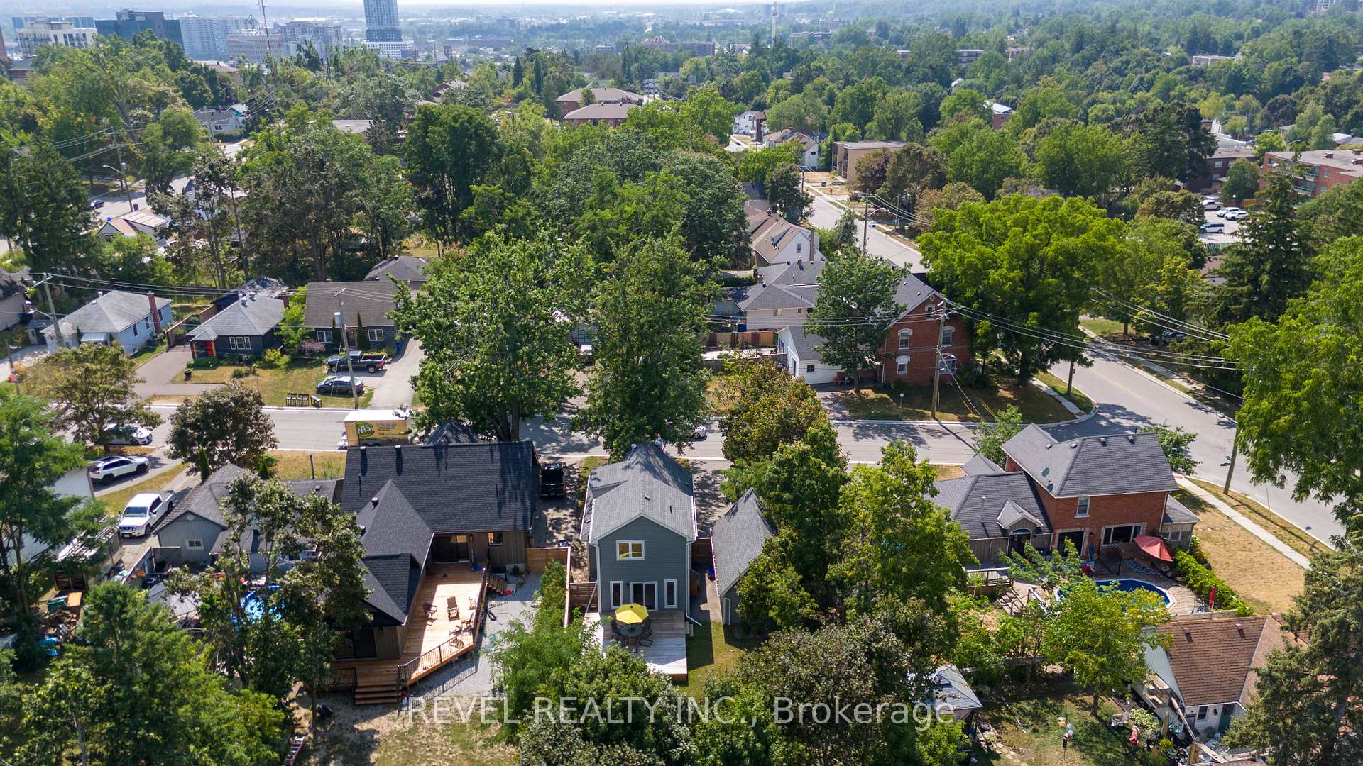 Photo 46 of 125 Dundonald Street, Barrie, Codrington — HOMEH