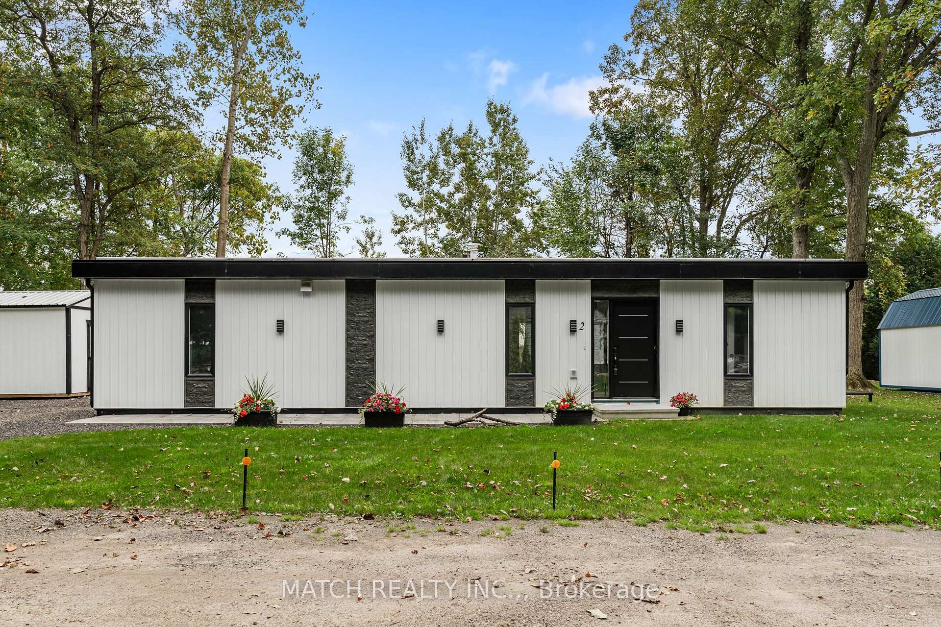 Photo 1 of Unit 2, 29338 Jane Road S, Chatham-Kent, Thamesville — HOMEH