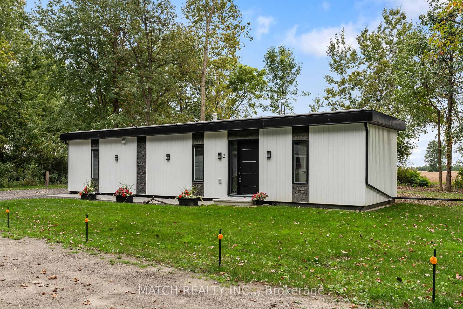 Photo 5 of Unit 2, 29338 Jane Road S, Chatham-Kent, Thamesville — HOMEH