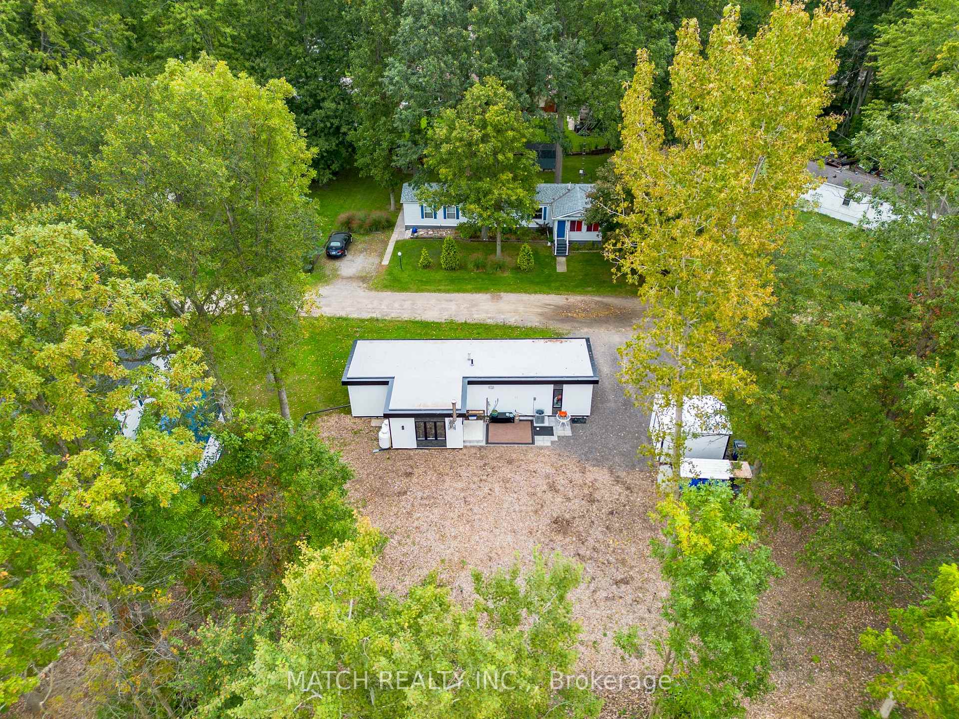 Photo 15 of Unit 2, 29338 Jane Road S, Chatham-Kent, Thamesville — HOMEH