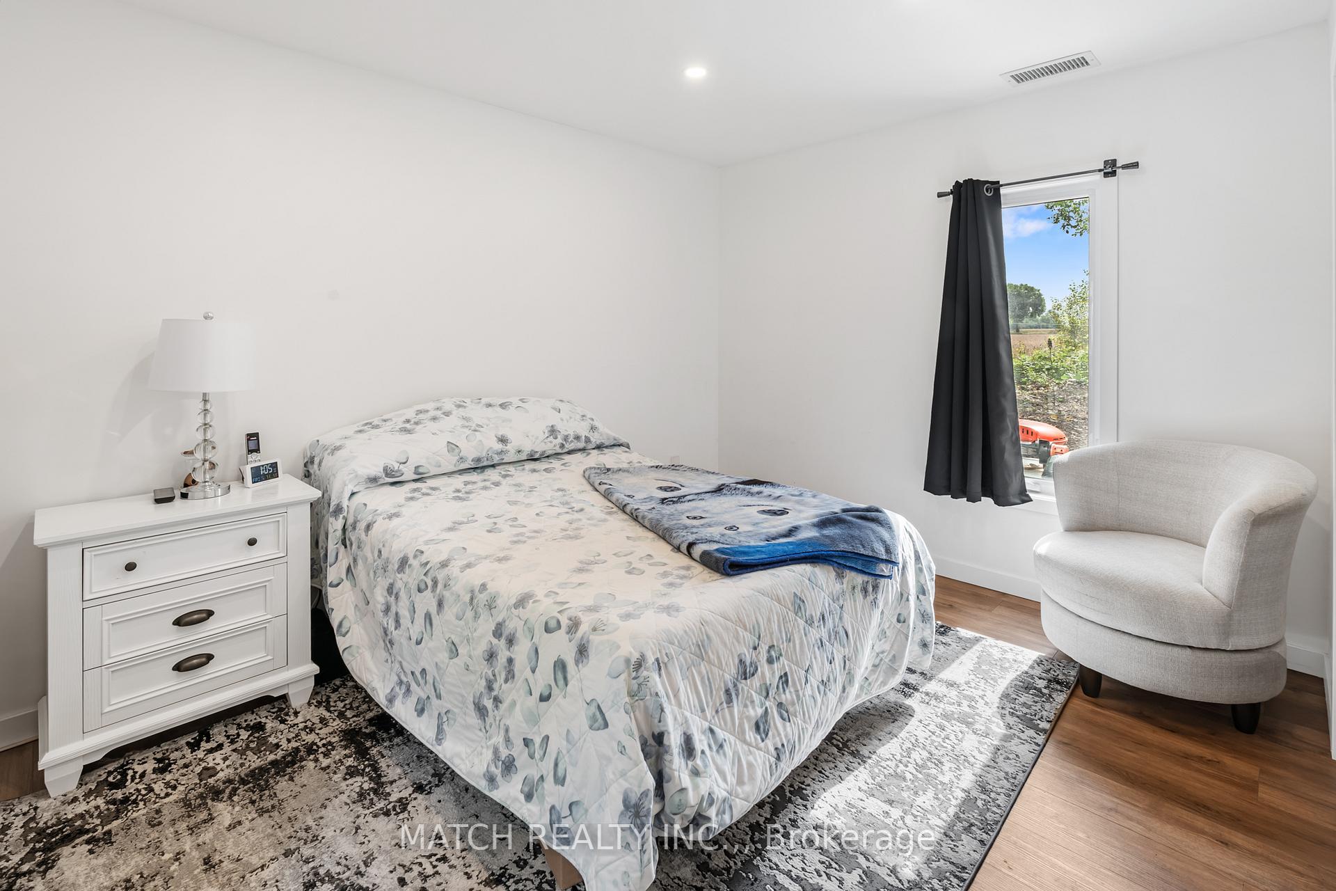 Photo 19 of Unit 2, 29338 Jane Road S, Chatham-Kent, Thamesville — HOMEH