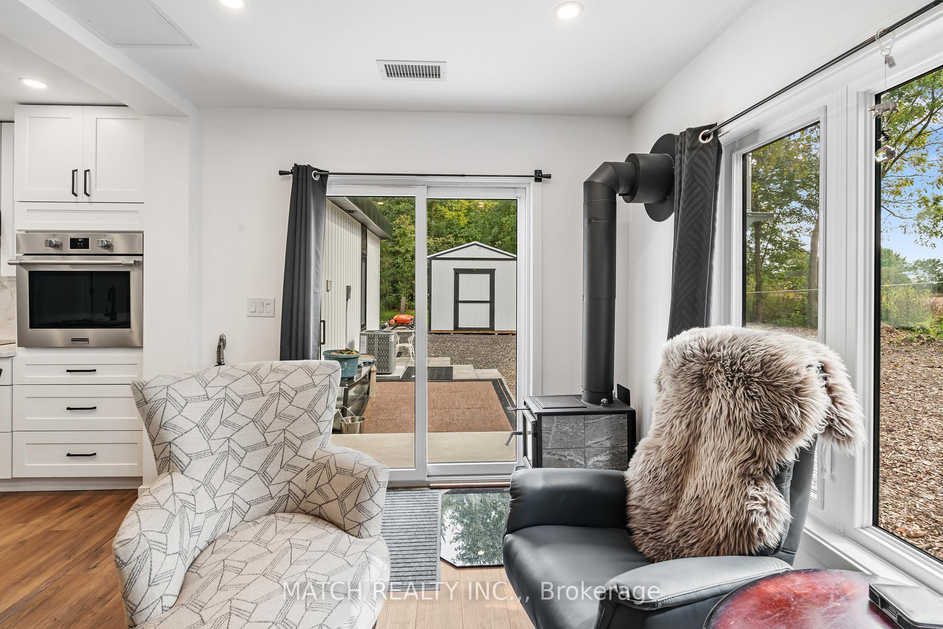 Photo 27 of Unit 2, 29338 Jane Road S, Chatham-Kent, Thamesville — HOMEH
