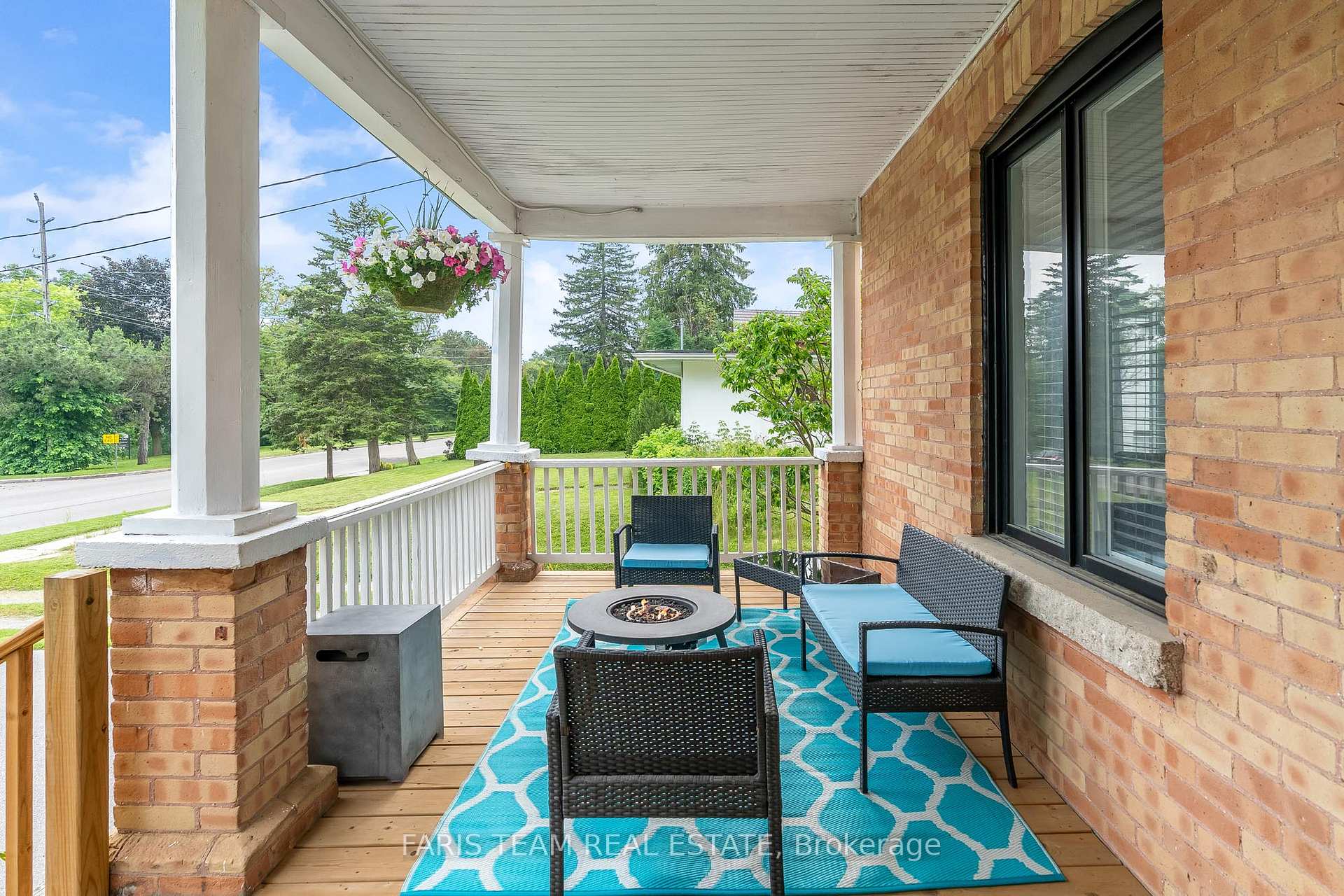 Photo 5 of 62 Fletcher Crescent, New Tecumseth, Alliston — HOMEH