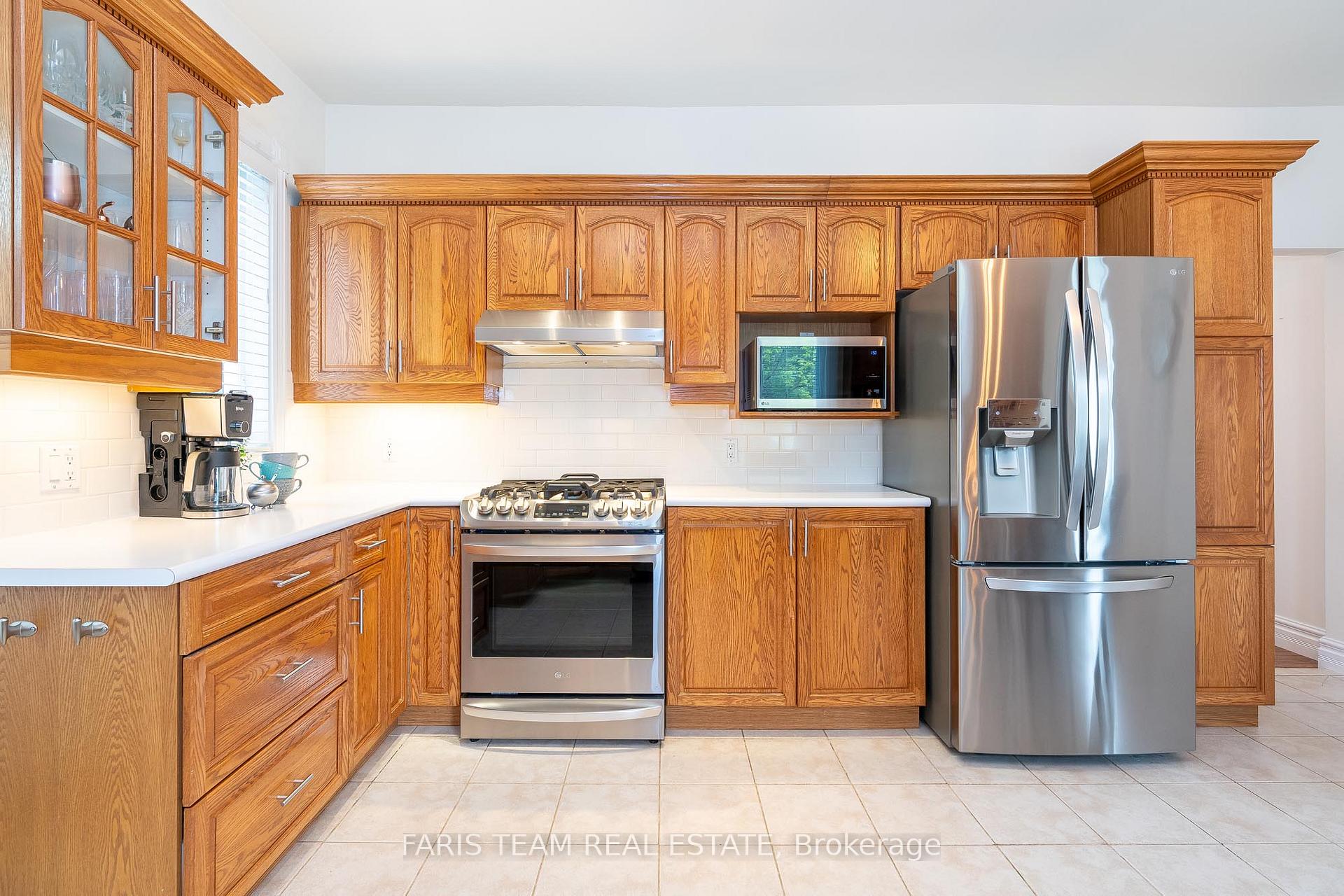 Photo 6 of 62 Fletcher Crescent, New Tecumseth, Alliston — HOMEH