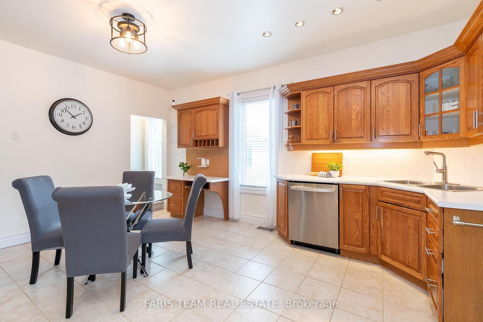 Photo 12 of 62 Fletcher Crescent, New Tecumseth, Alliston — HOMEH