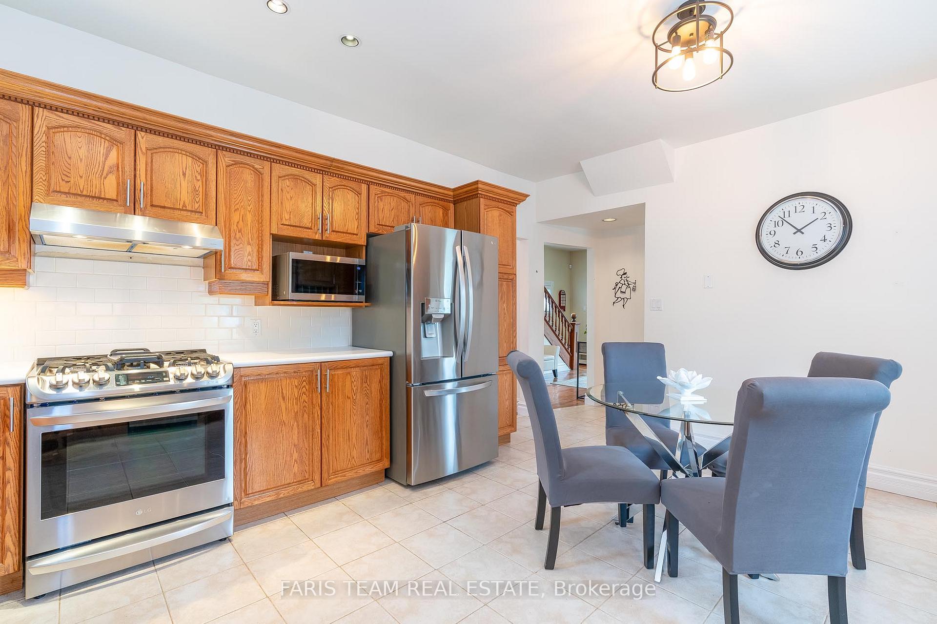 Photo 4 of 62 Fletcher Crescent, New Tecumseth, Alliston — HOMEH