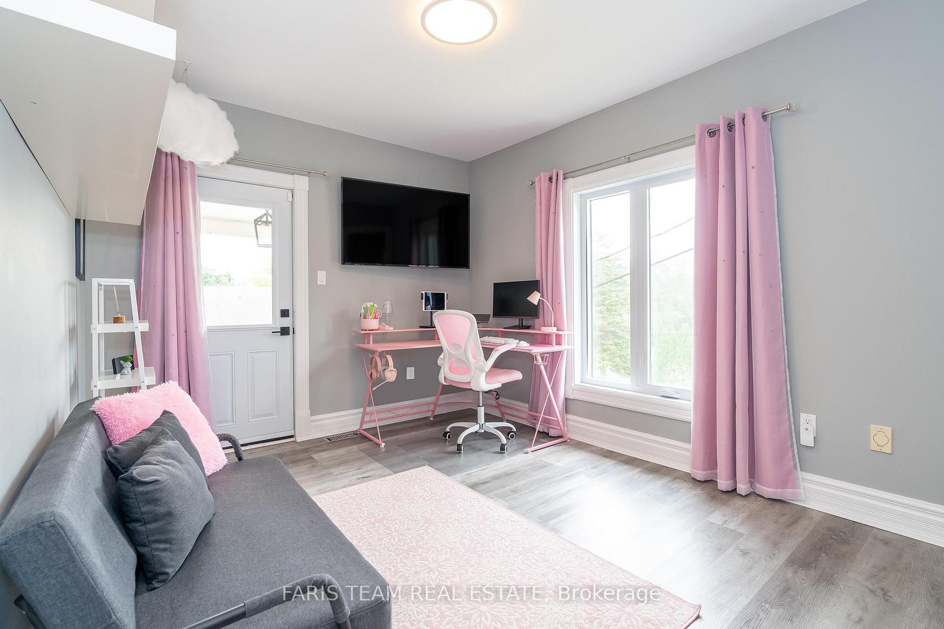Photo 20 of 62 Fletcher Crescent, New Tecumseth, Alliston — HOMEH