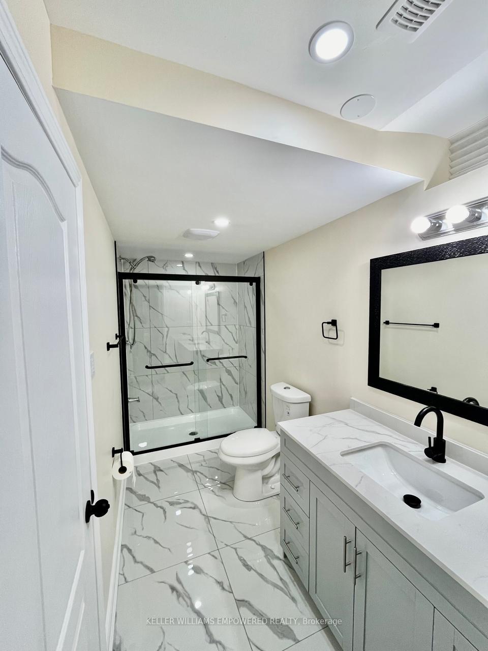 Photo 3 of Unit Bed 1, 92 Polonia Avenue, Brampton, Bram West — HOMEH