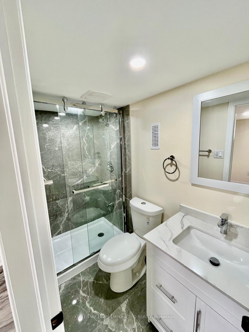 Photo 5 of Unit Bed 1, 92 Polonia Avenue, Brampton, Bram West — HOMEH