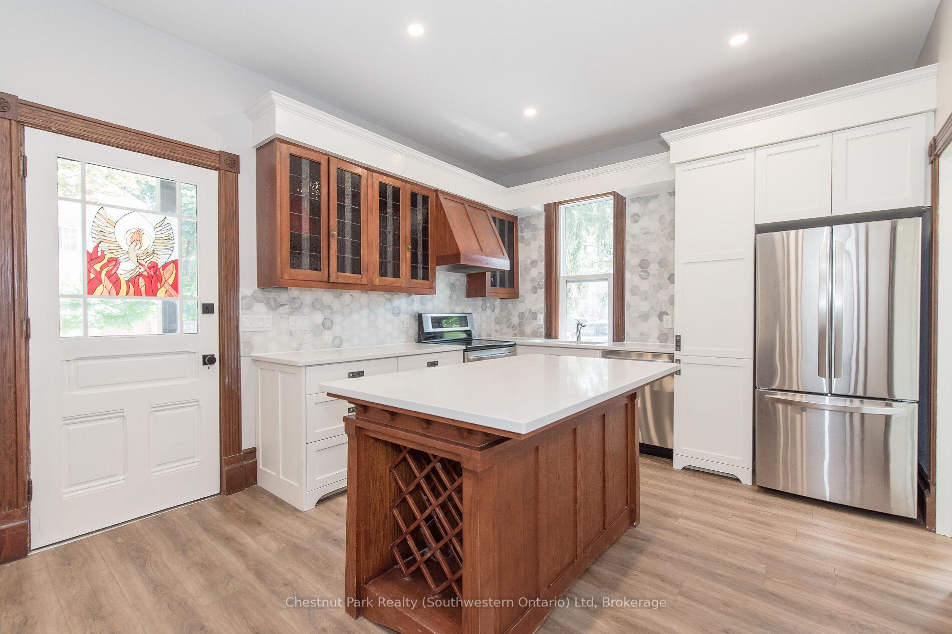 Photo 6 of Unit 2, 113 Young Street, Kitchener — HOMEH