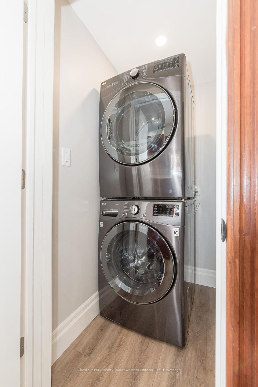 Photo 10 of Unit 2, 113 Young Street, Kitchener — HOMEH