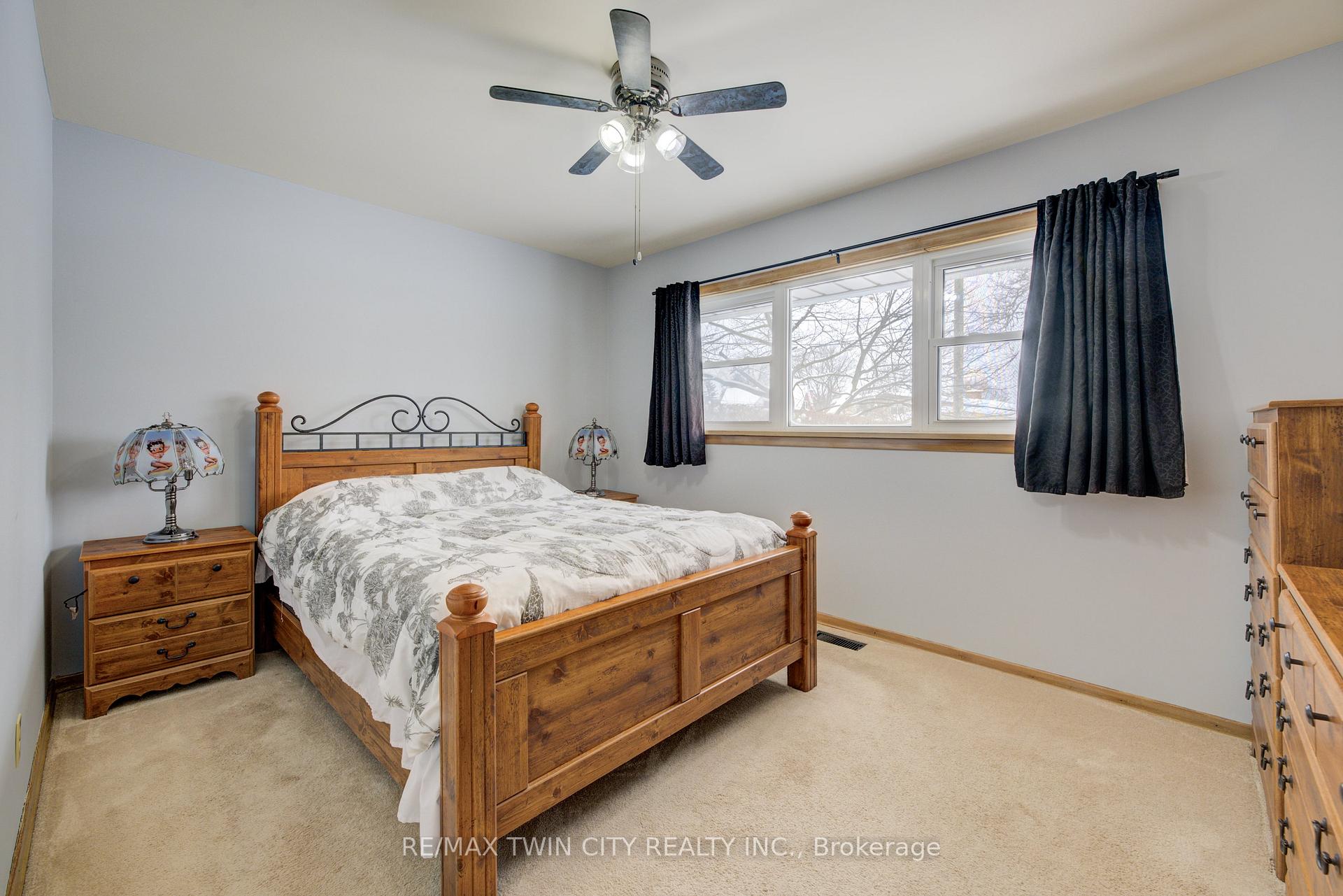 Photo 15 of 98 Clive Road, Kitchener — HOMEH
