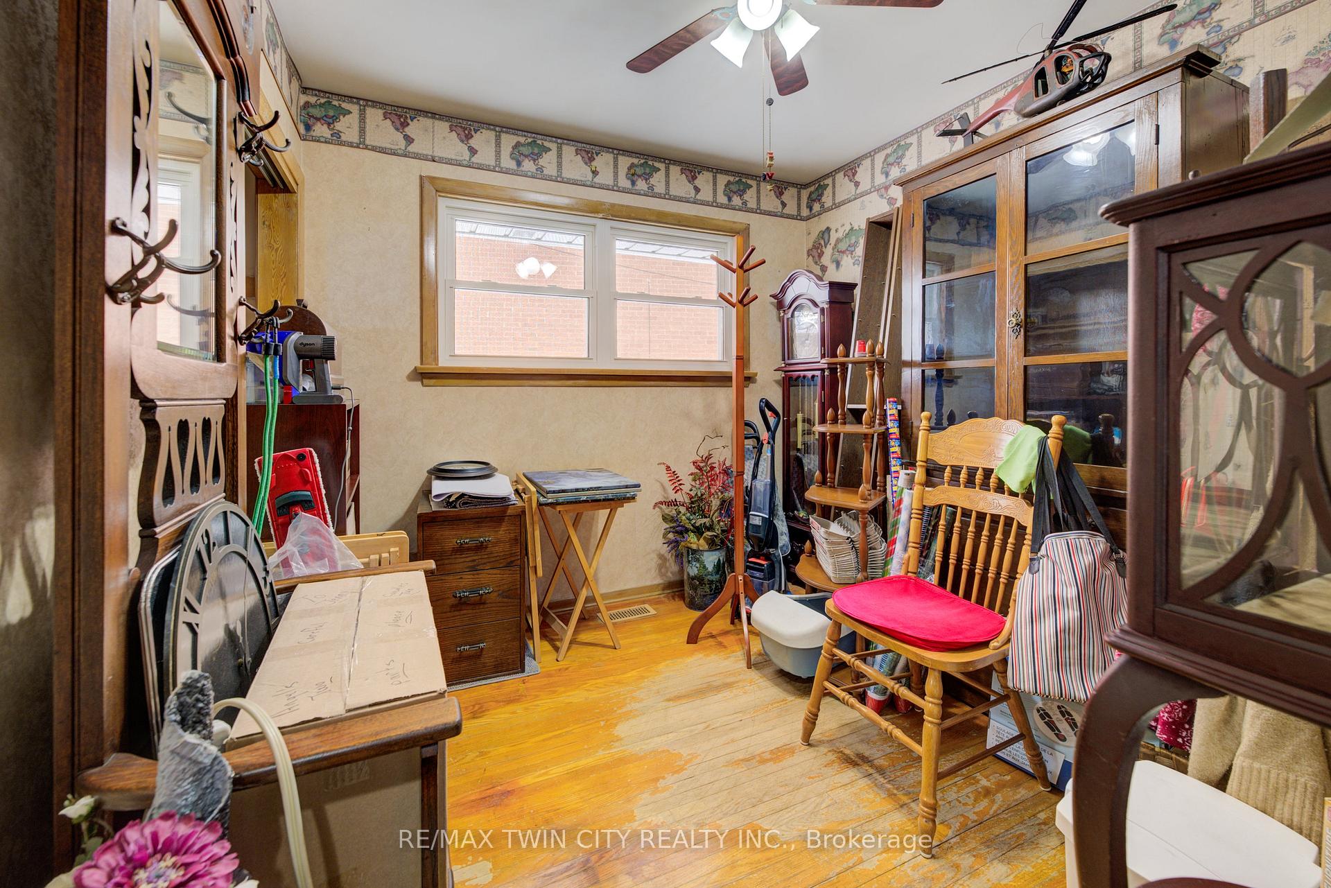 Photo 9 of 98 Clive Road, Kitchener — HOMEH
