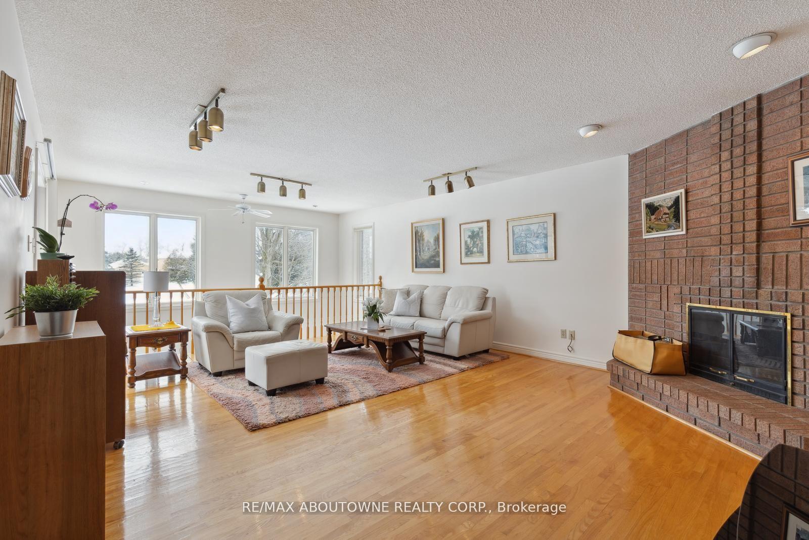 Photo 19 of 22 Matson Drive, Caledon, Palgrave — HOMEH