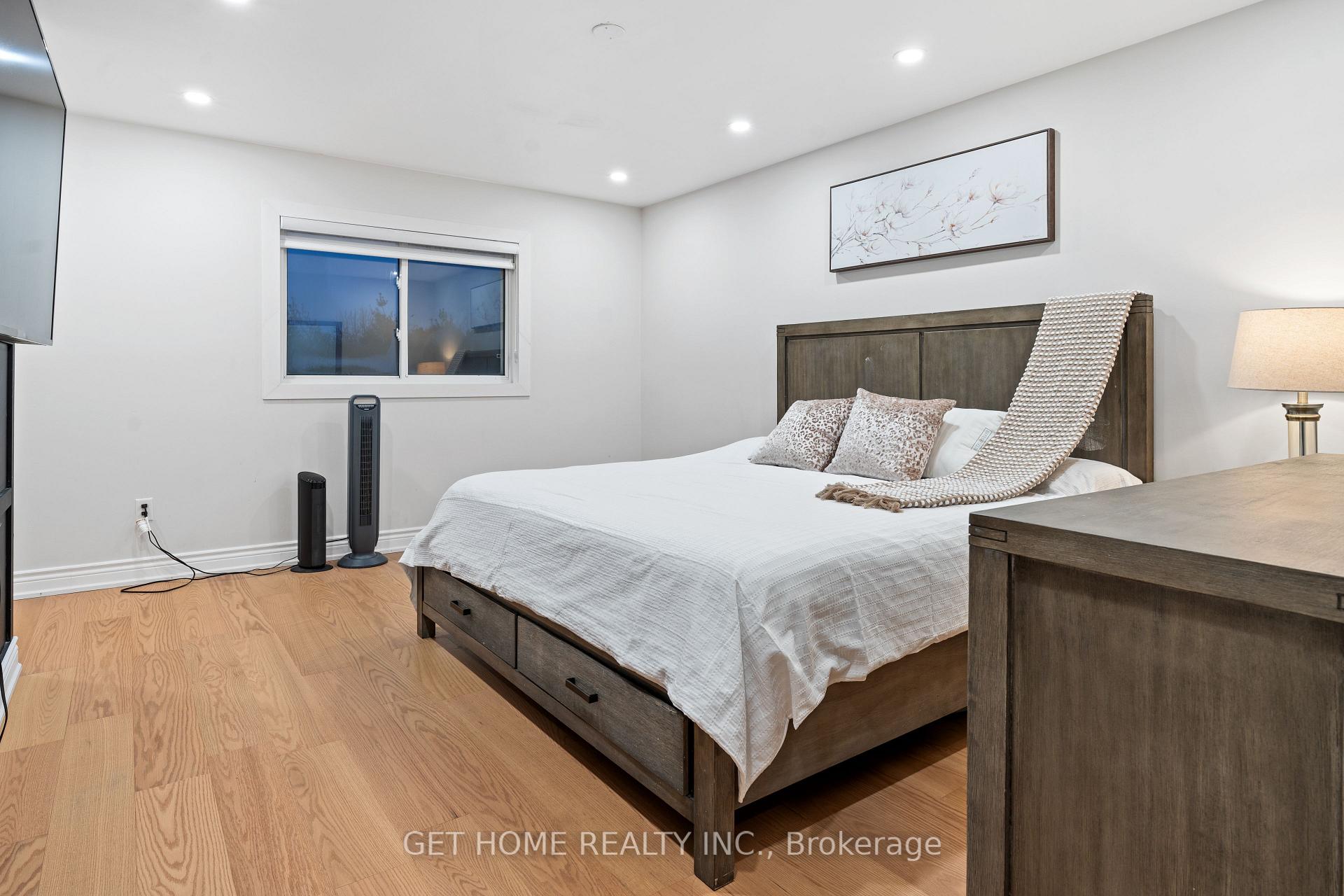Photo 4 of 267 Swindells Street, Clarington, Bowmanville — HOMEH