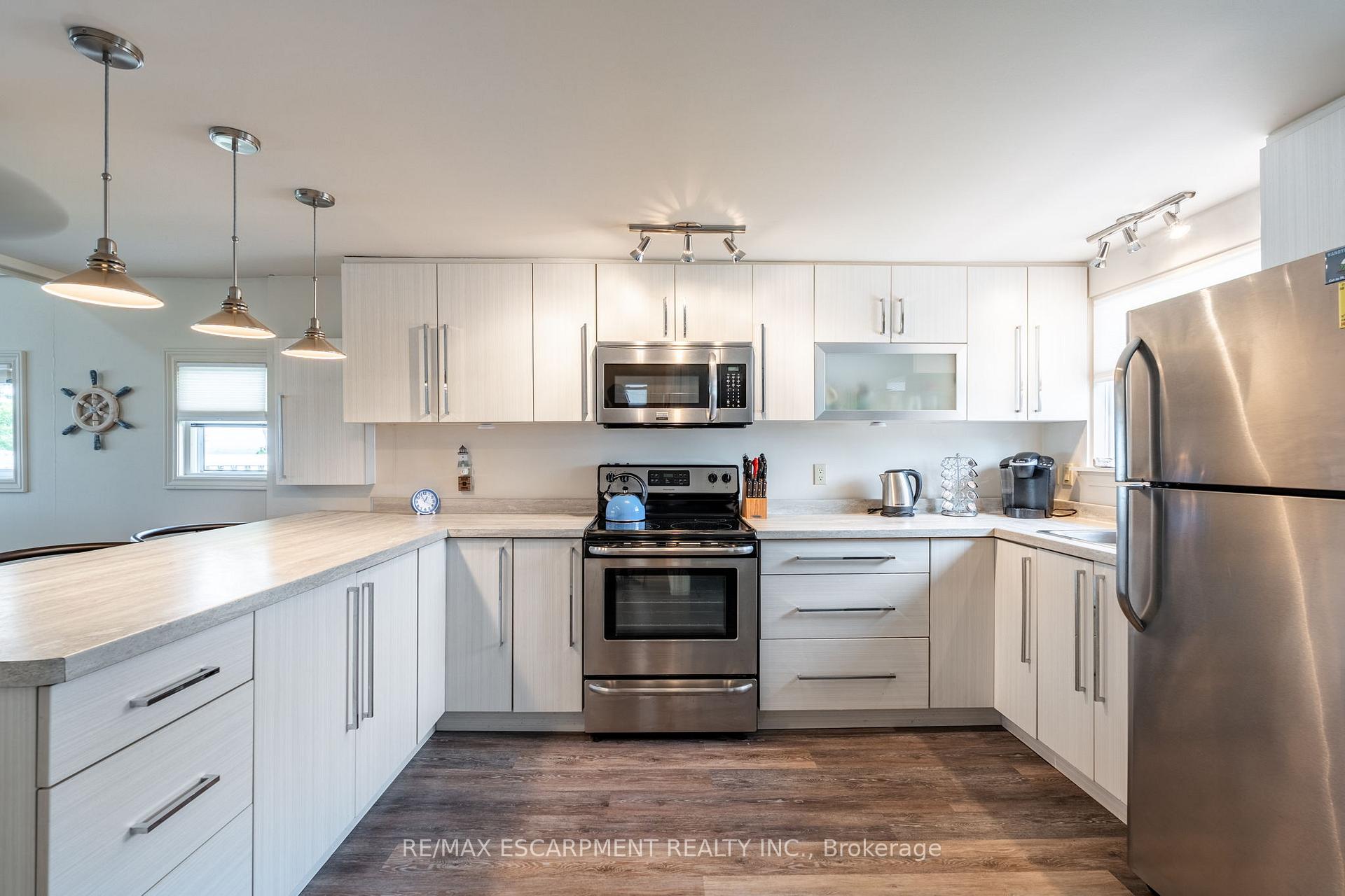 Photo 15 of 58 Lakeside Drive, Haldimand — HOMEH