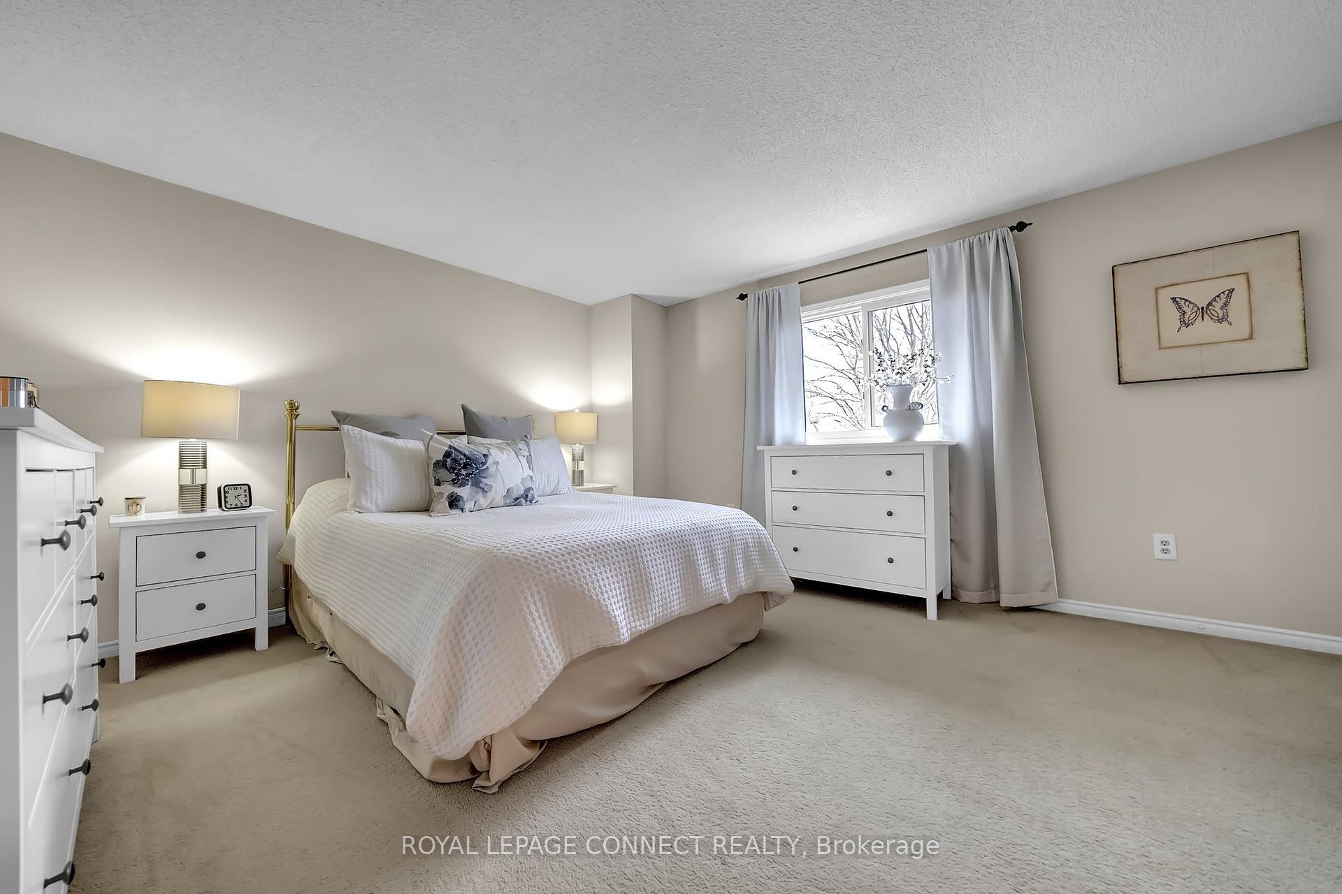 Photo 15 of 21 Barnard Court, Ajax, South East — HOMEH