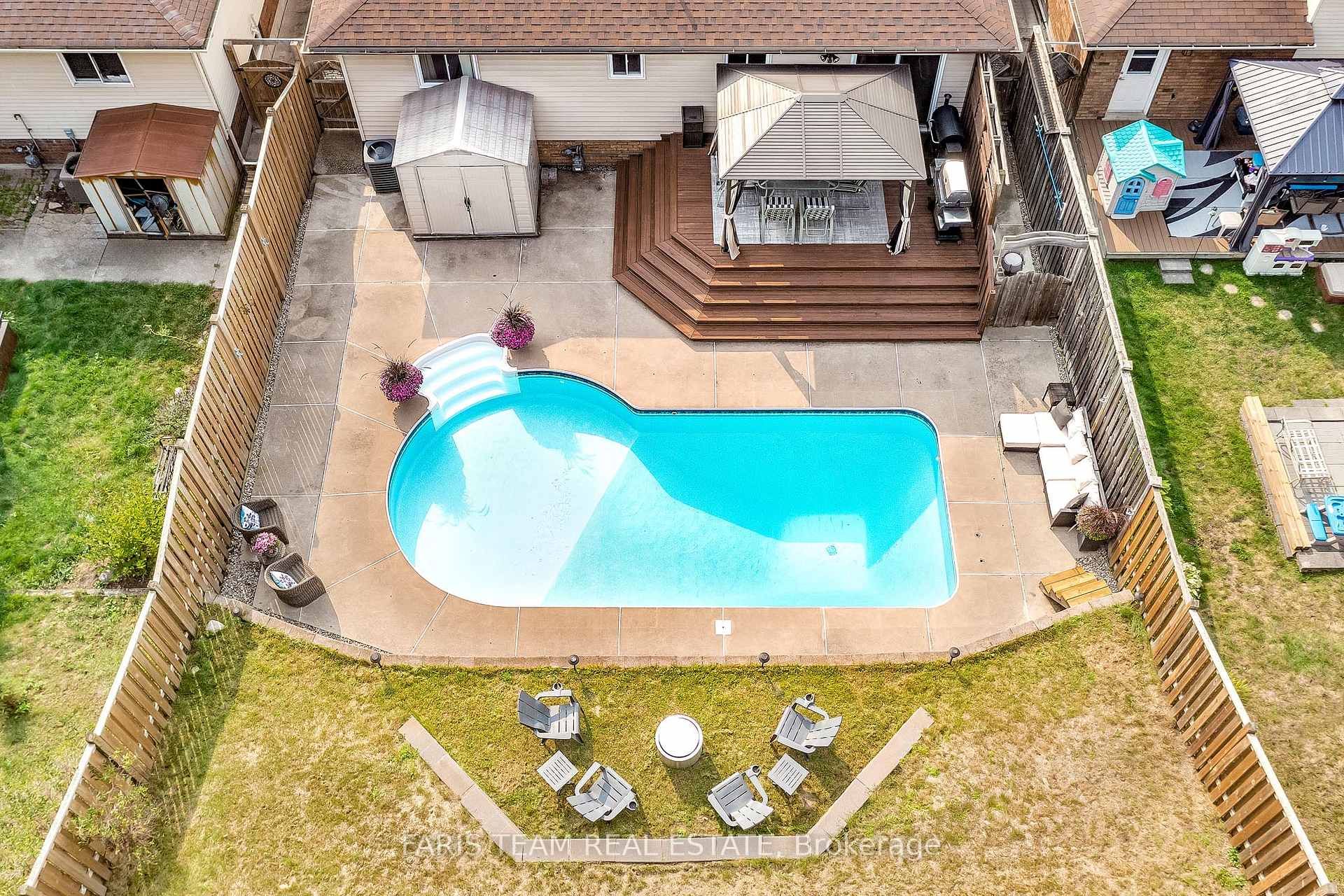 Photo 37 of 110 Chieftain Crescent, Barrie, Allandale Heights — HOMEH