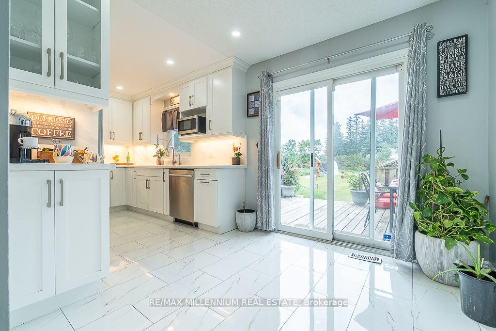 Photo 4 of 1698 Chester Drive, Caledon, Caledon Village — HOMEH