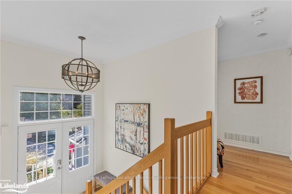 Photo 4 of 36 Nettleton Court, Collingwood — HOMEH