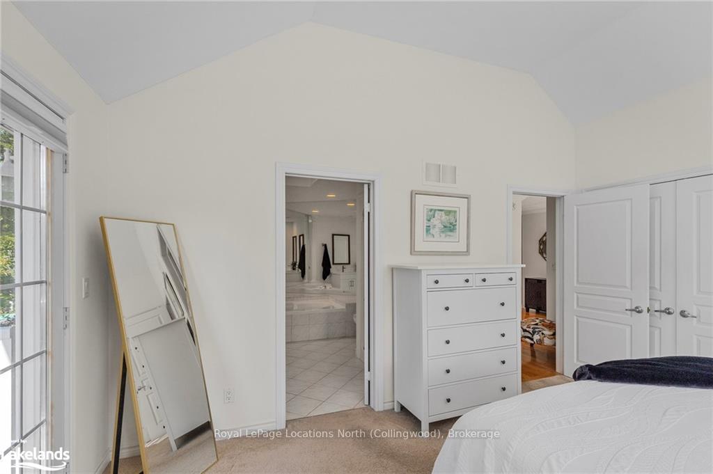 Photo 14 of 36 Nettleton Court, Collingwood — HOMEH