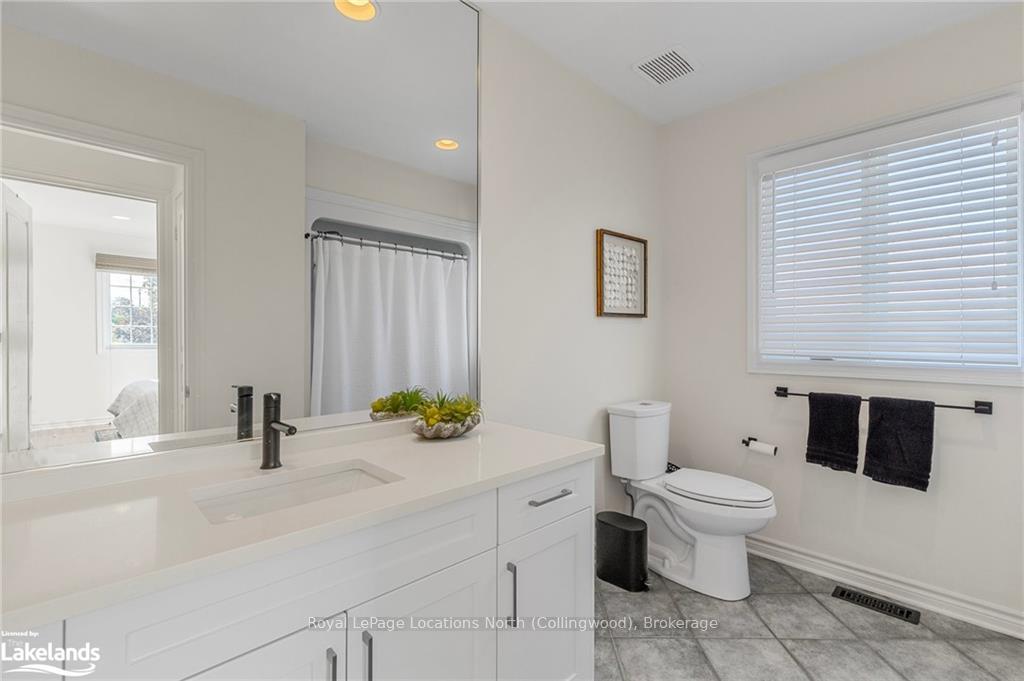 Photo 21 of 36 Nettleton Court, Collingwood — HOMEH